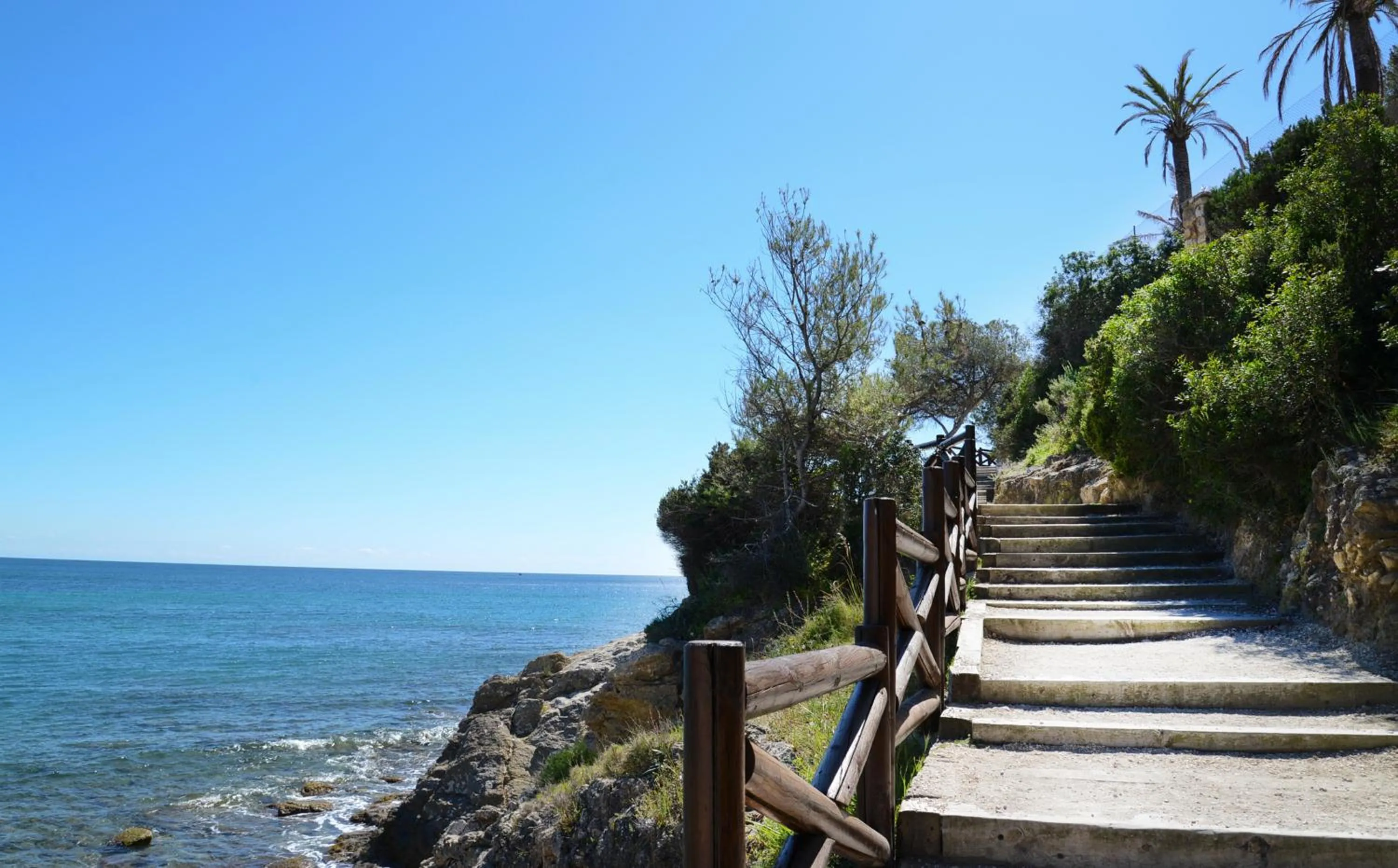 Entertainment in La Fonda Benissa, Grupo Terra de Mar, alojamientos con encanto
