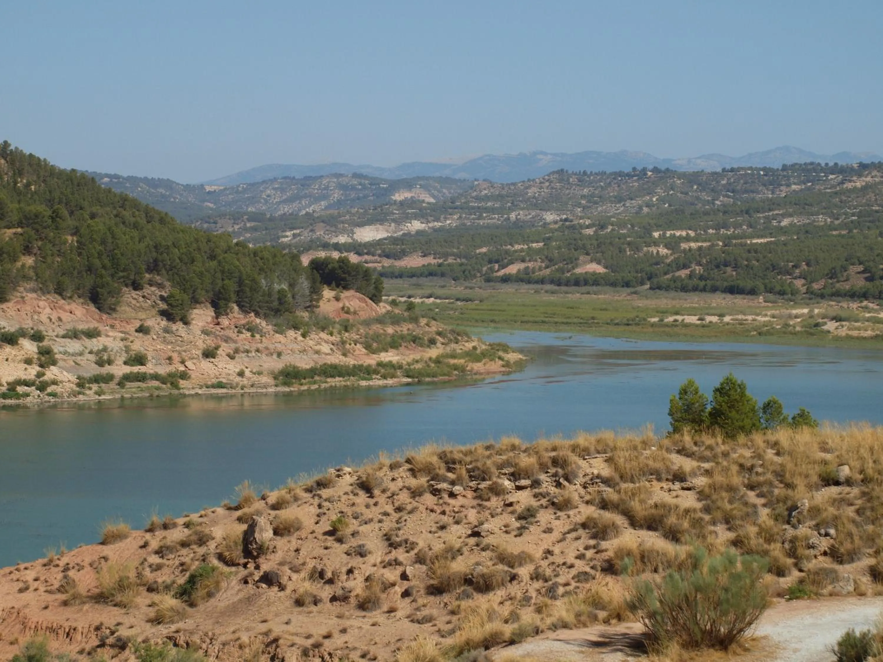 Lake view in Hotel Rural La Alcanacia