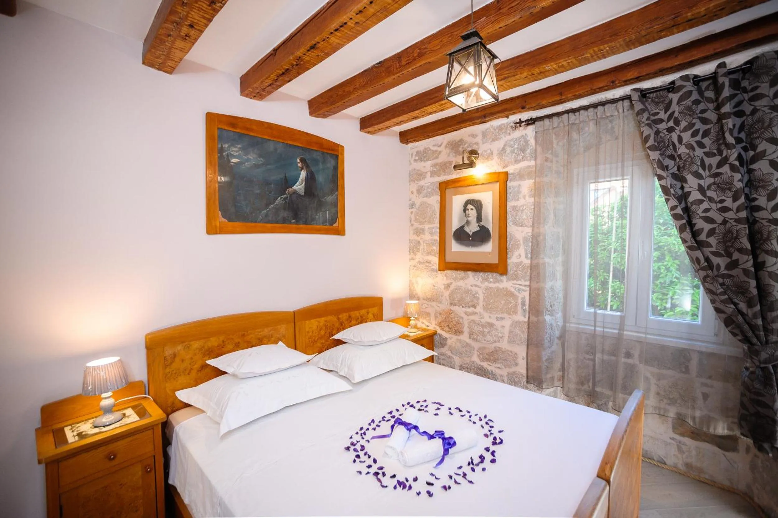 Property building, Bed in Apartment and Room Nona Stella