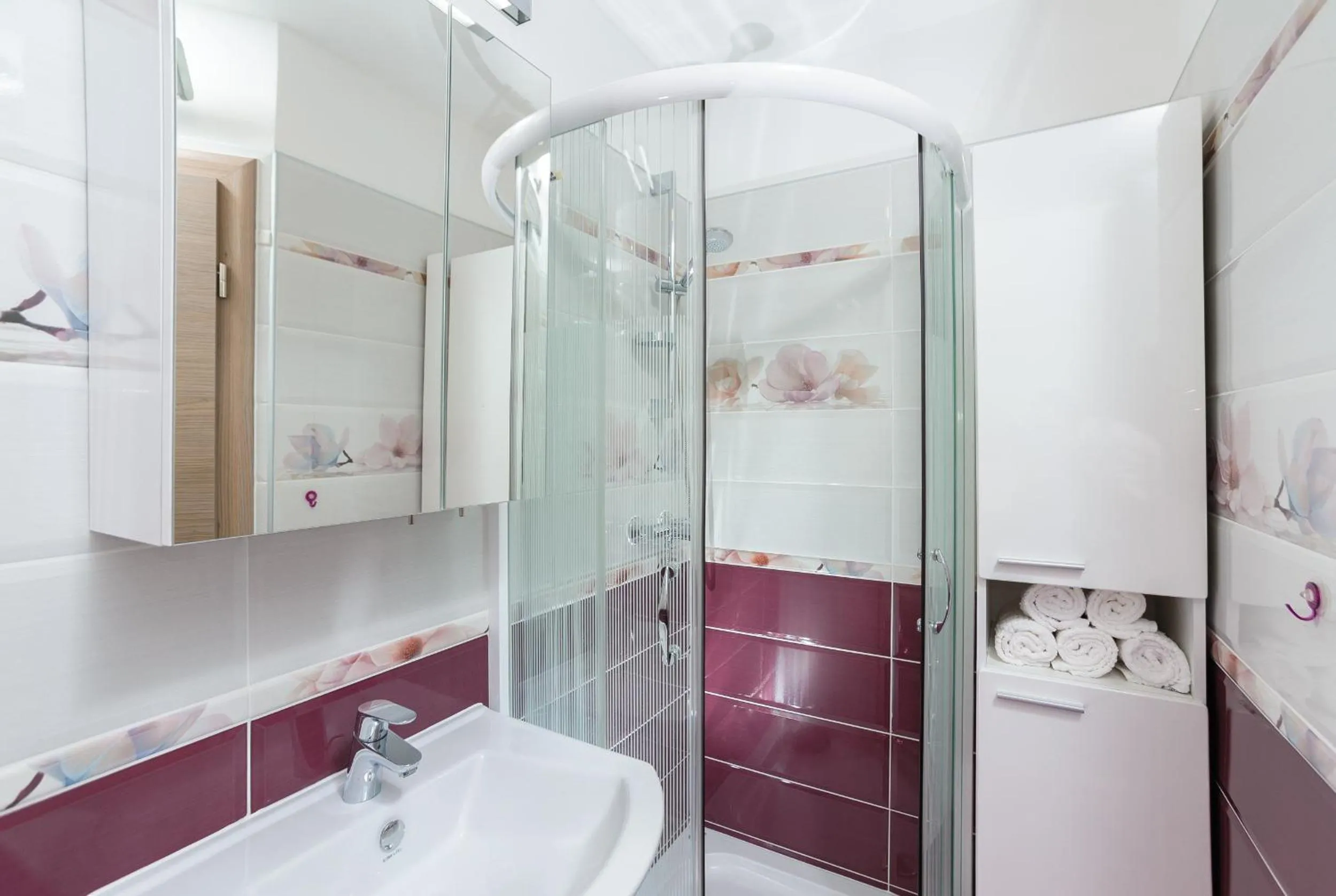 Property building in Apartment and Room Nona Stella