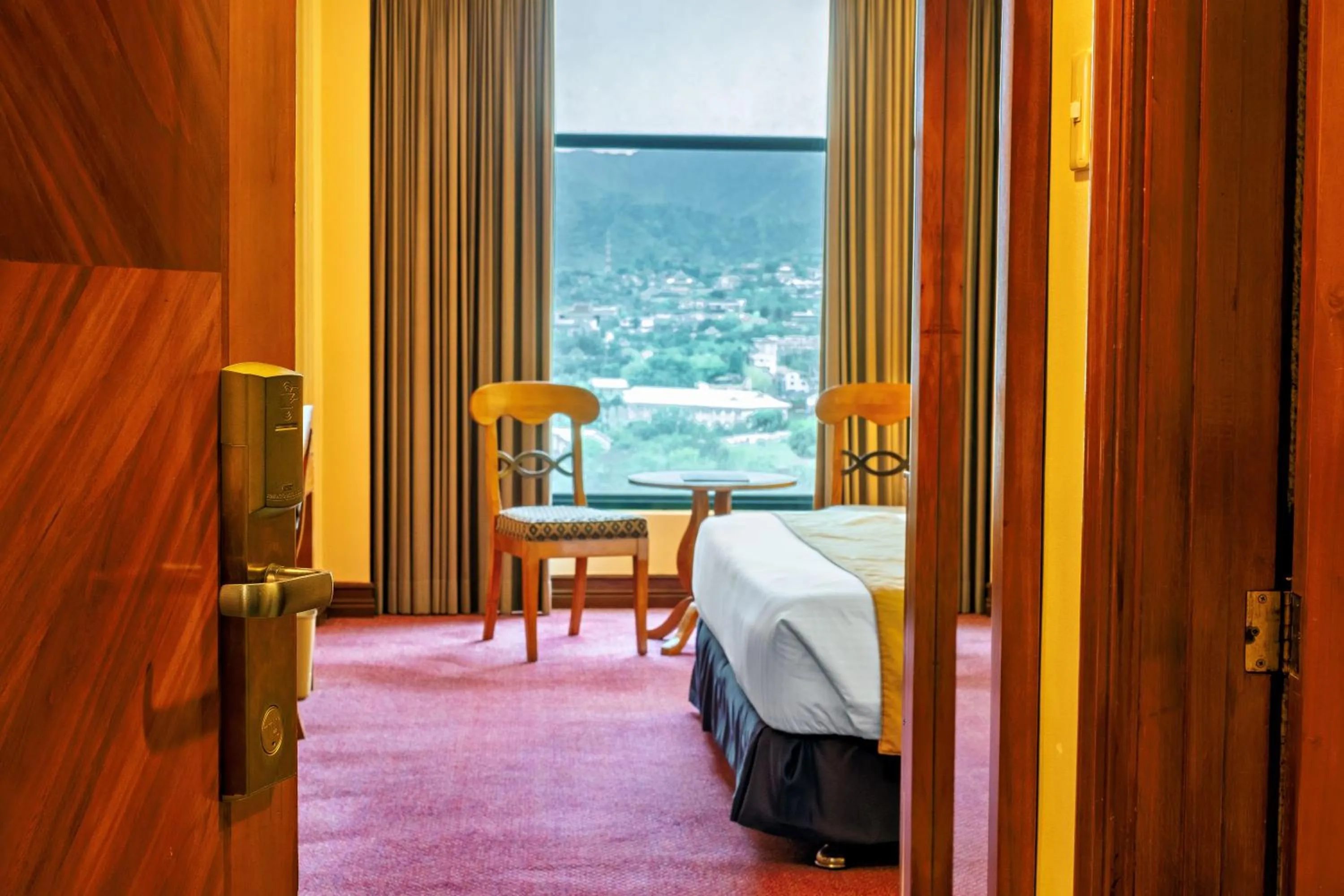 Bedroom, Bed in Waterfront Cebu City Hotel & Casino