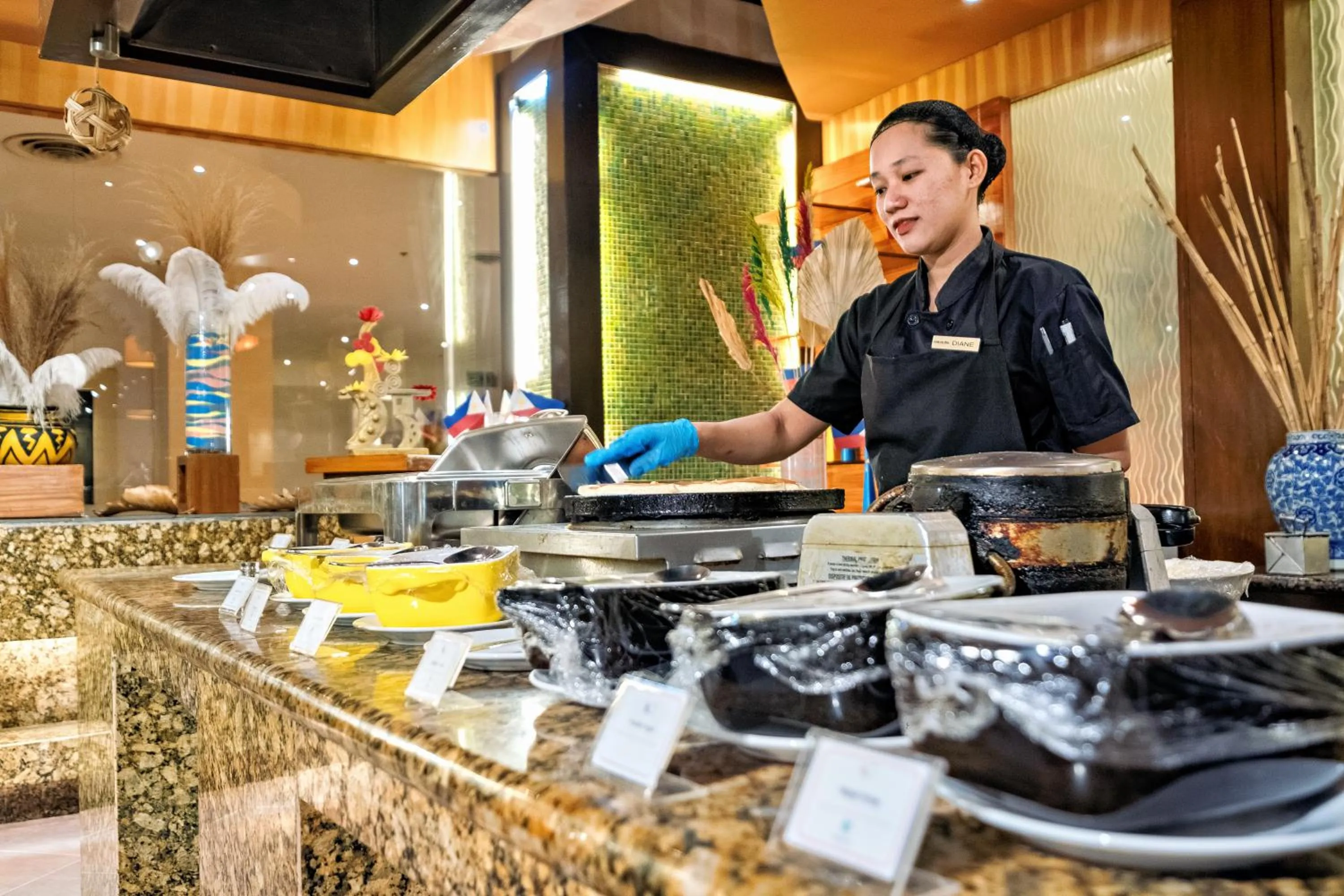 Restaurant/places to eat in Waterfront Cebu City Hotel & Casino