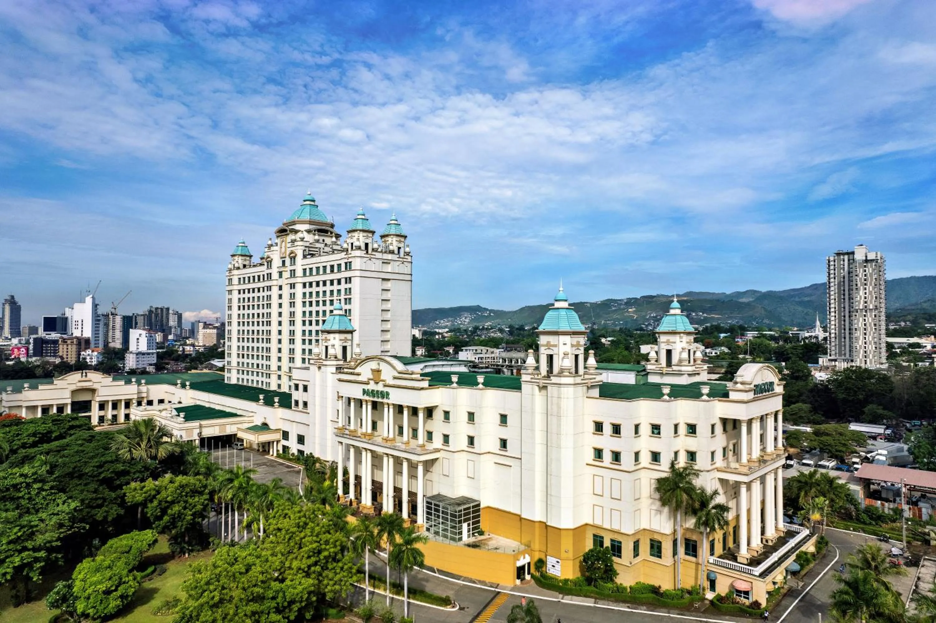 Facade/entrance in Waterfront Cebu City Hotel & Casino