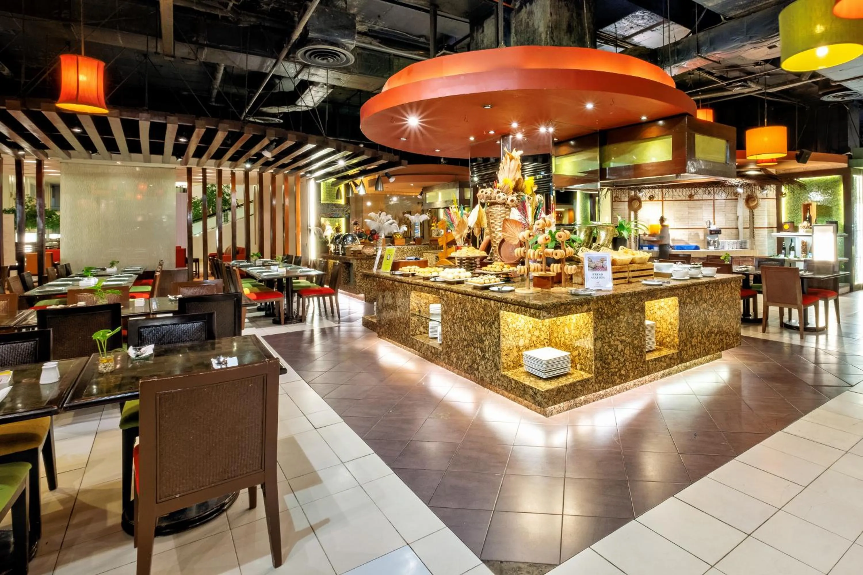 Restaurant/places to eat in Waterfront Cebu City Hotel & Casino