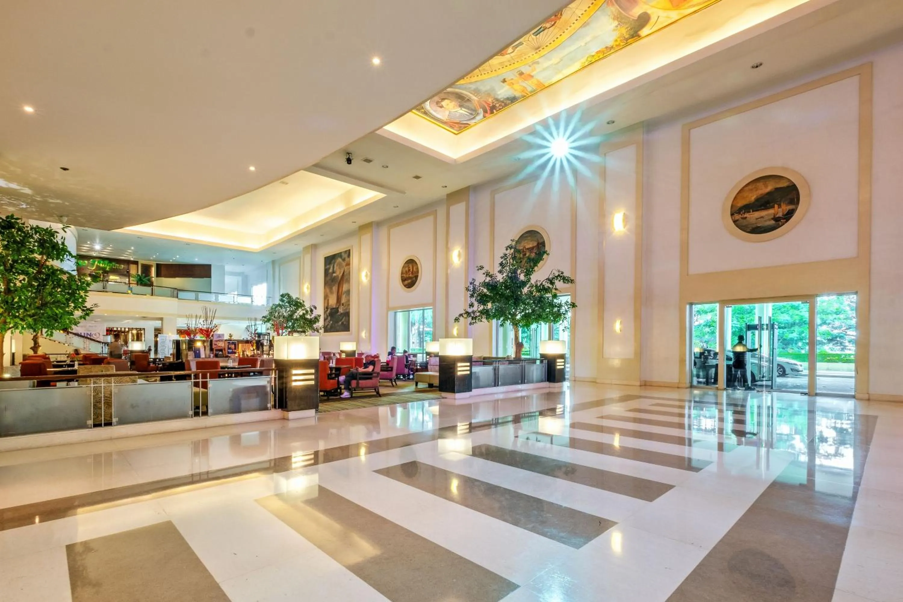 Lobby or reception in Waterfront Cebu City Hotel & Casino