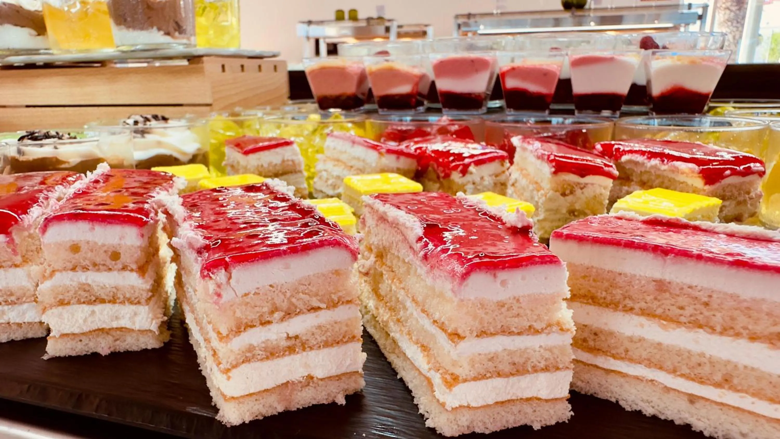 Restaurant/places to eat in Caleta Dorada