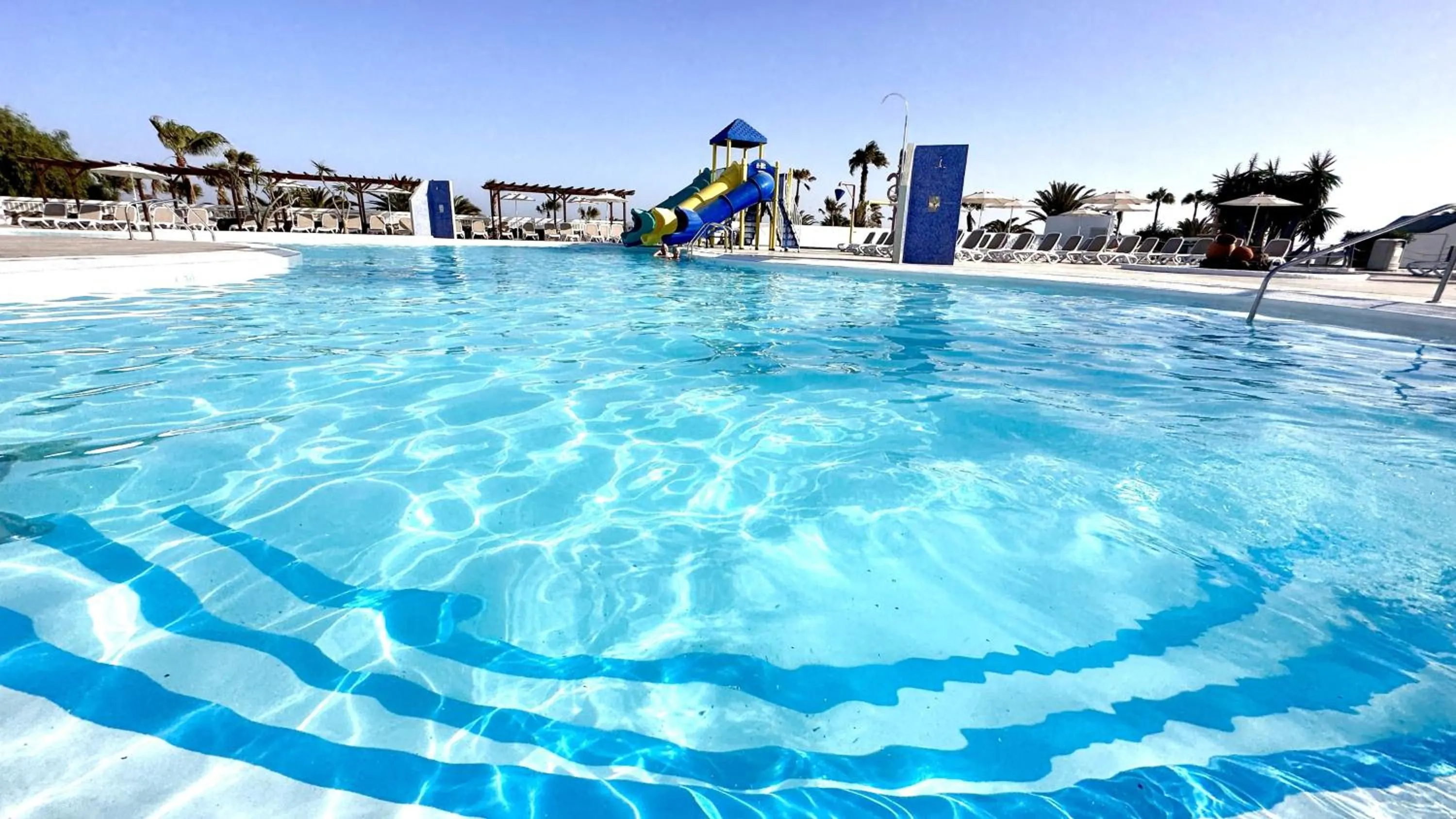 Swimming pool in Caleta Dorada