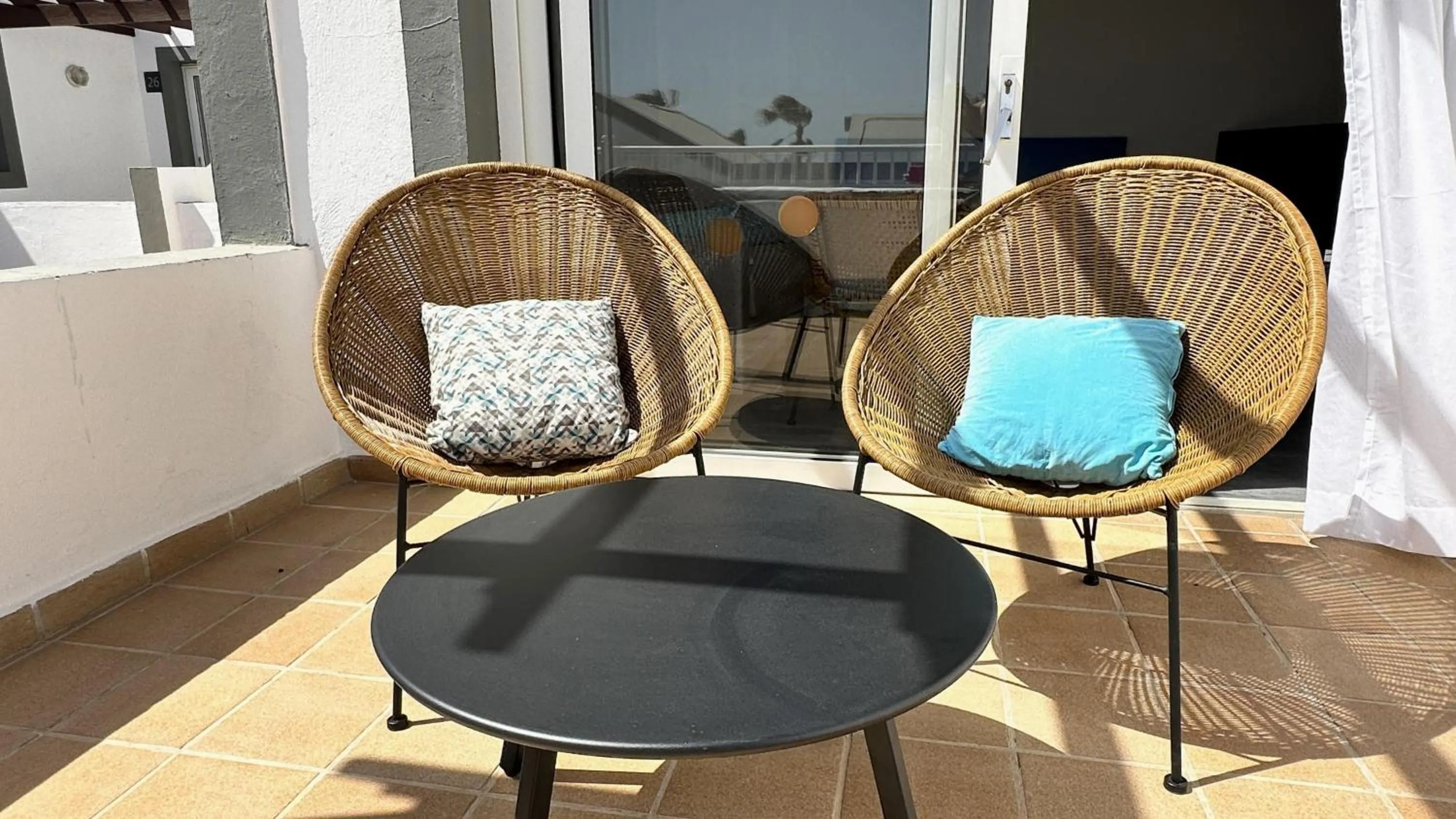 Photo of the whole room in Caleta Dorada