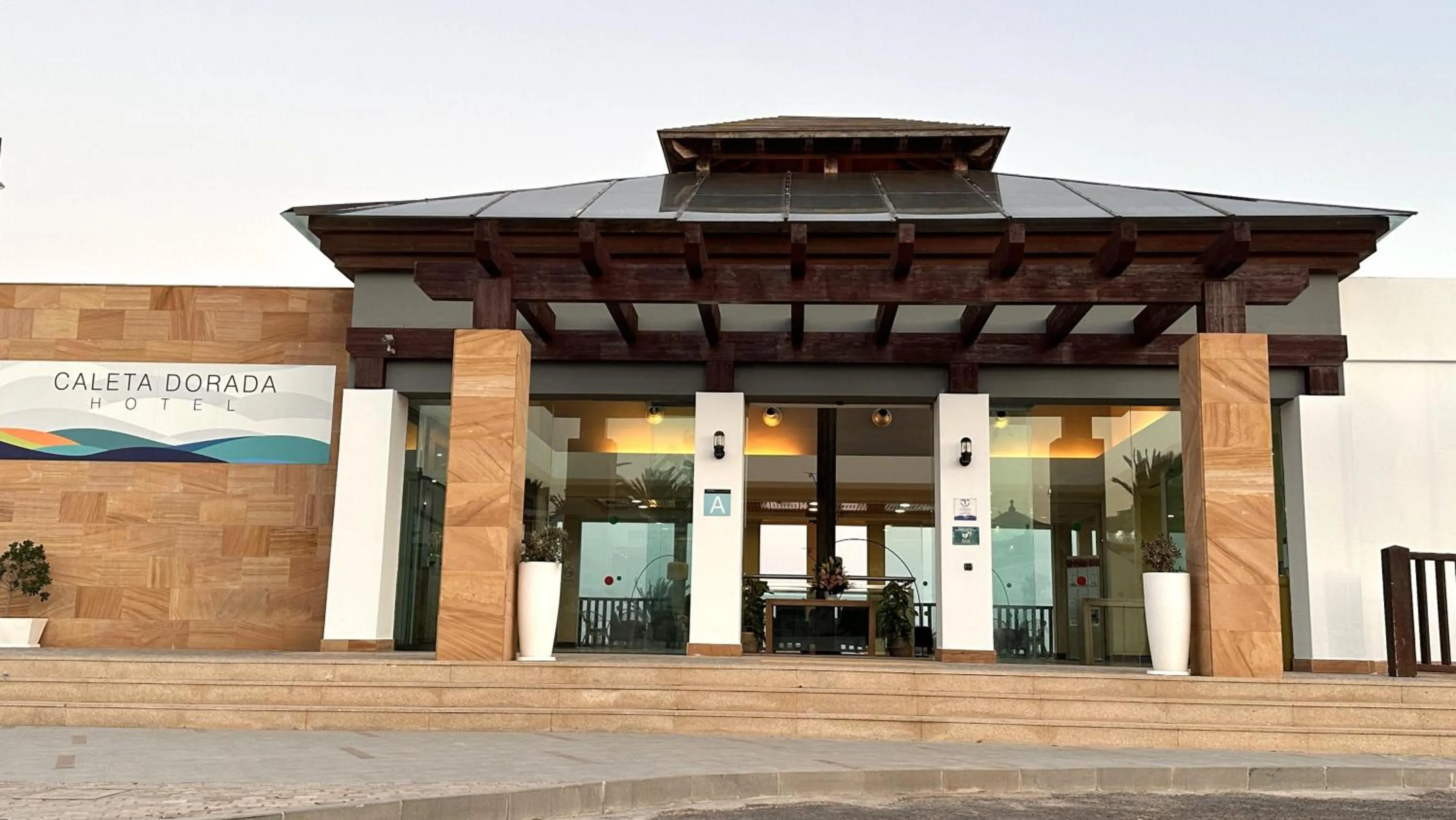 Property building in Caleta Dorada