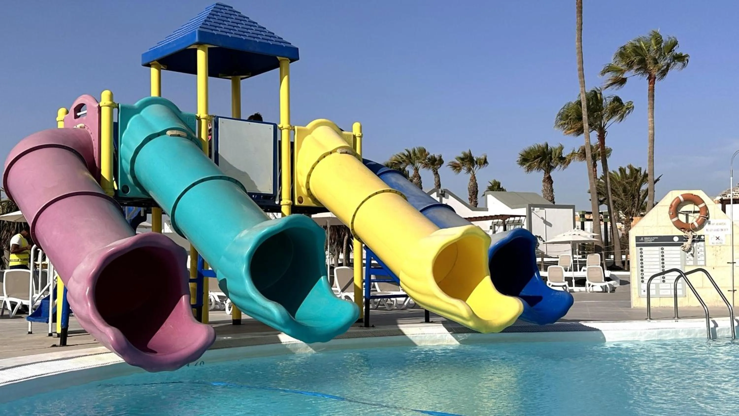 Swimming pool in Caleta Dorada