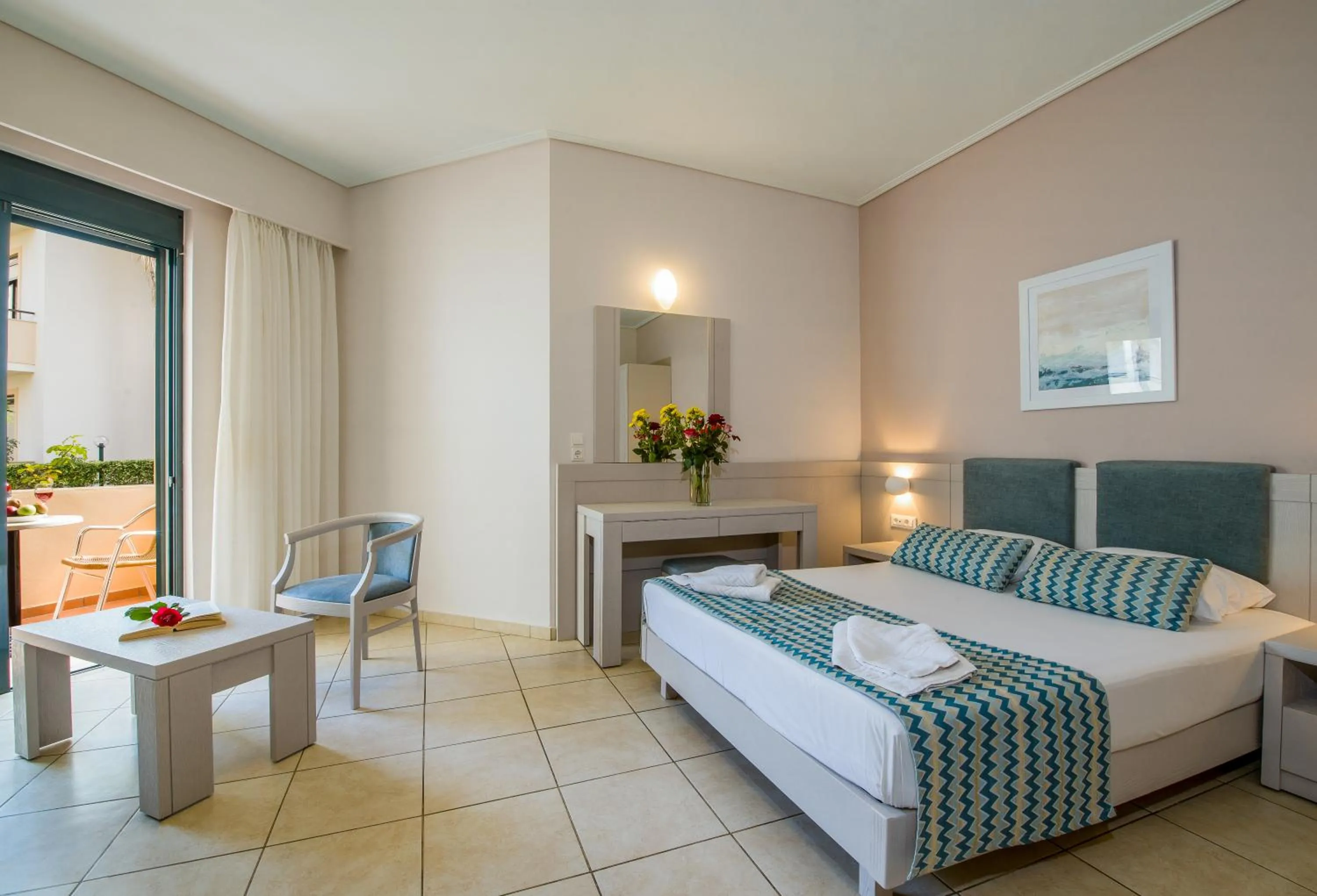 Bedroom, Bed in Creta Palm Resort Hotel & Apartments