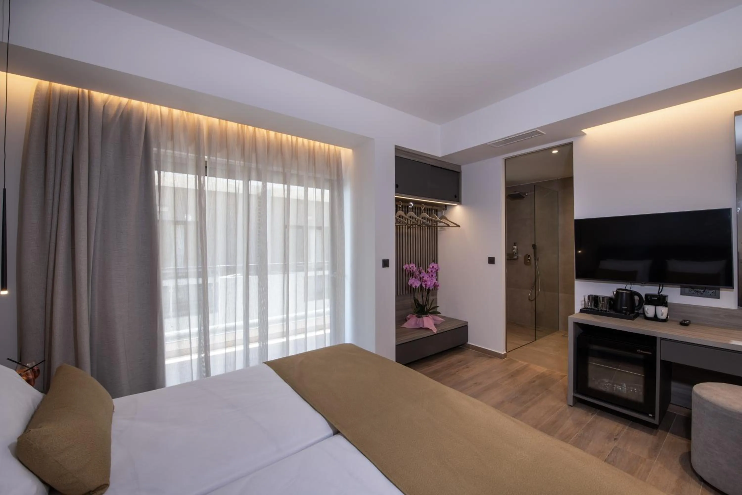 Bed in Creta Palm Resort Hotel & Apartments