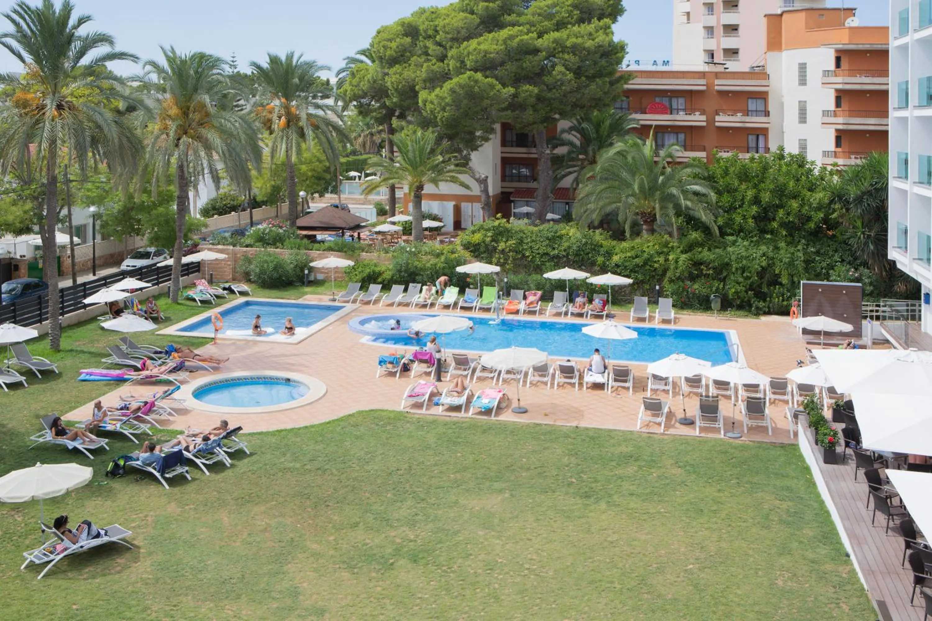 Garden in Hotel Luxor