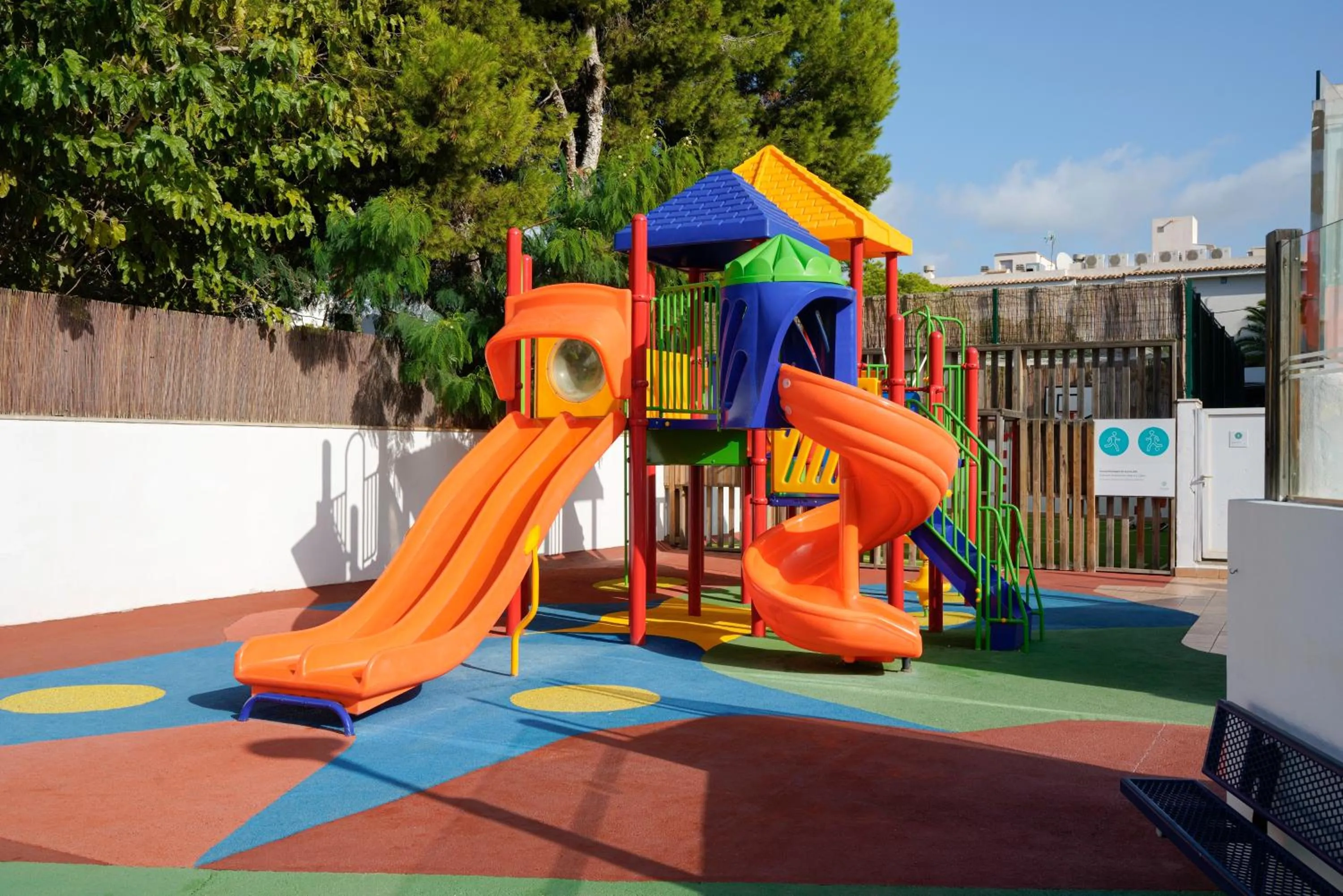 Kids's club in ILUNION Palmanova Mallorca