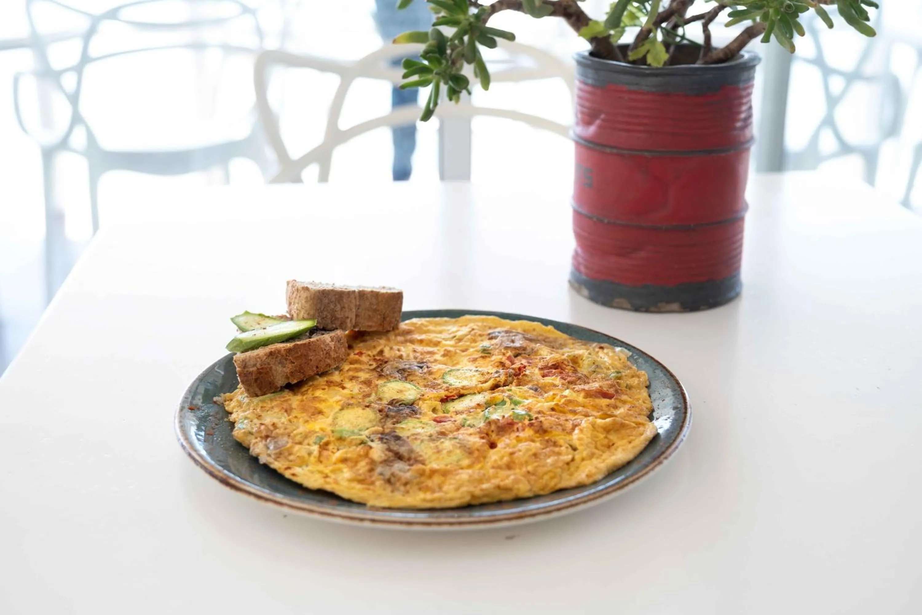 Food in Nelly's Apartments