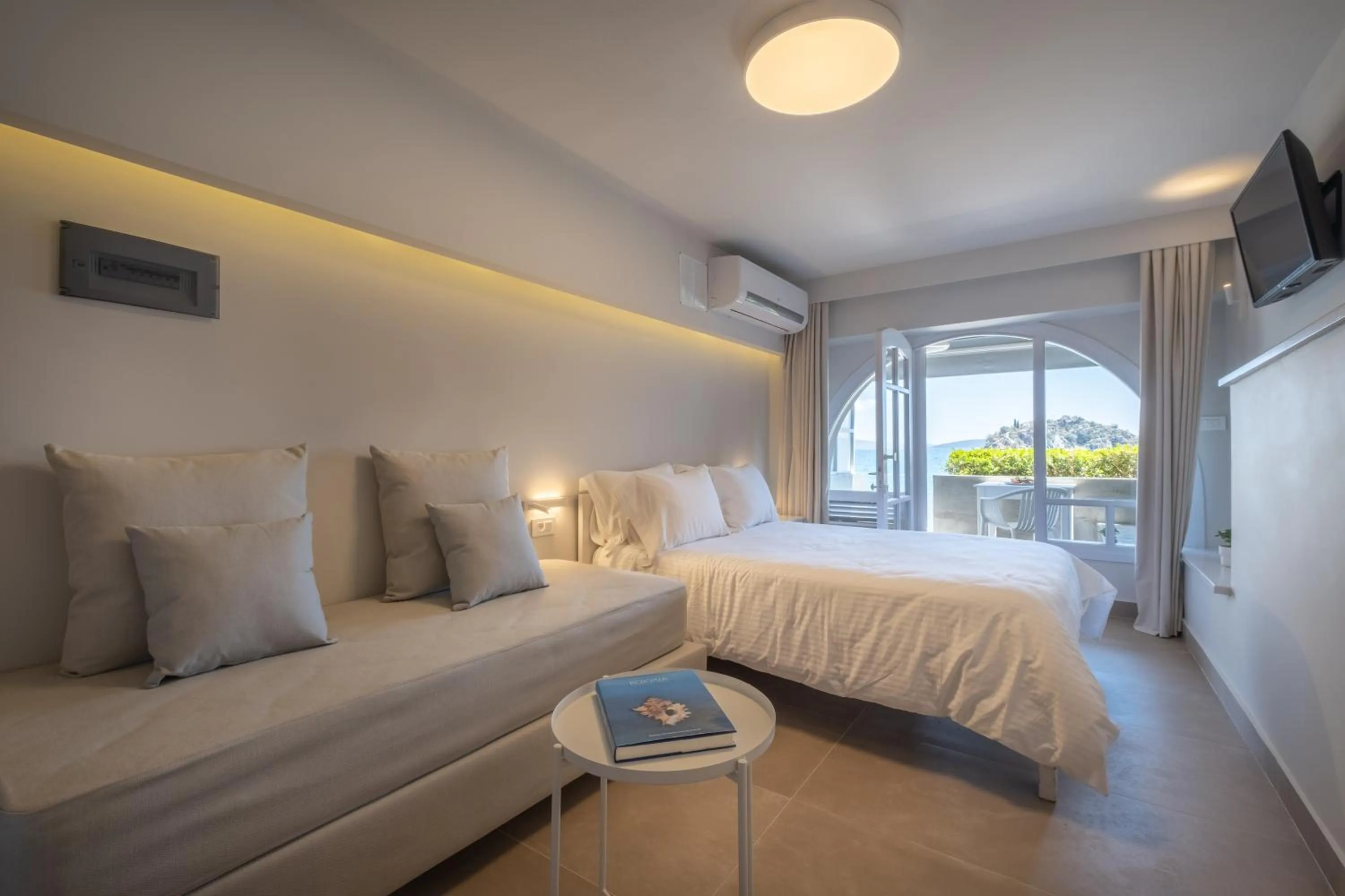 Bed in Nelly's Apartments