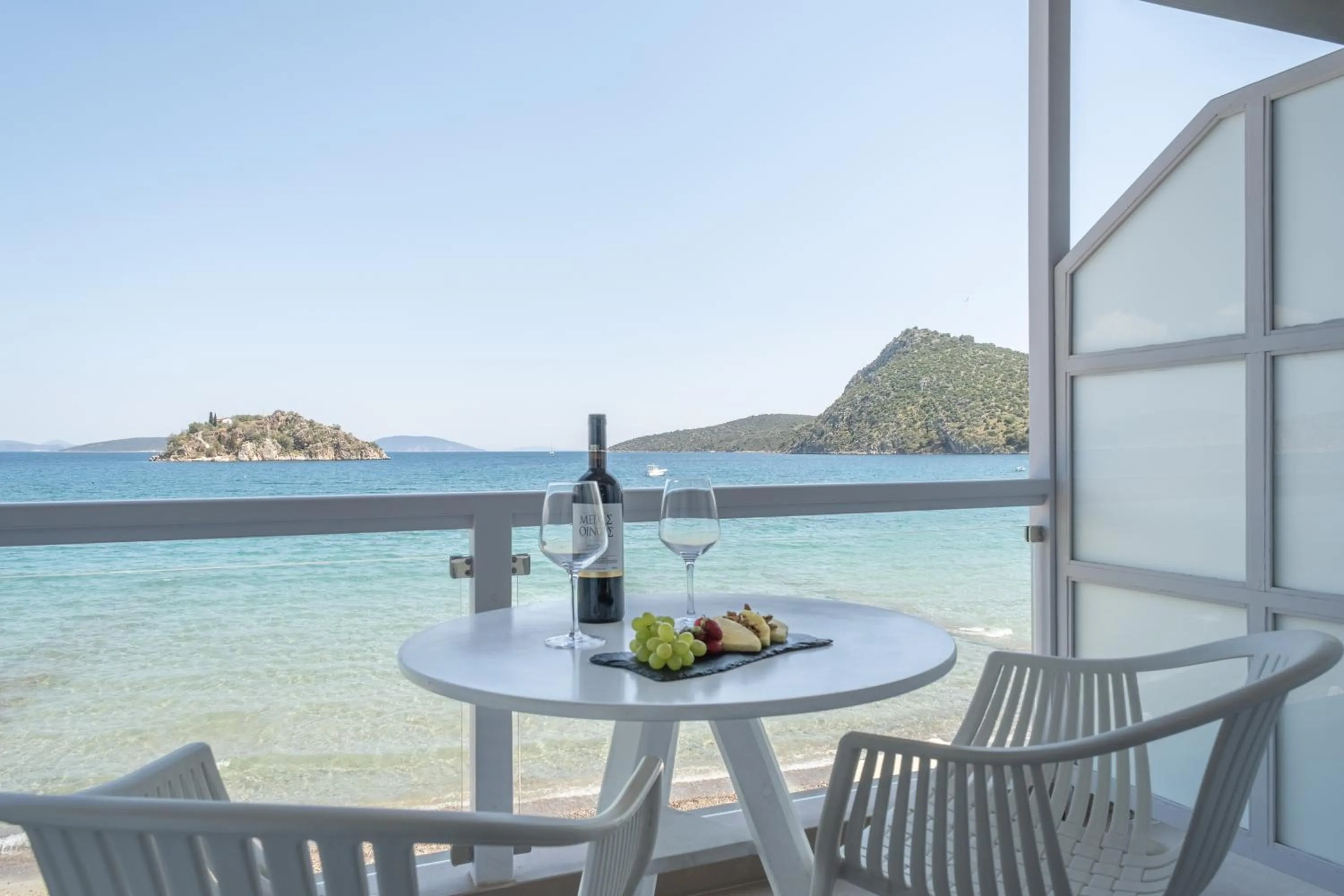 Balcony/Terrace in Nelly's Apartments