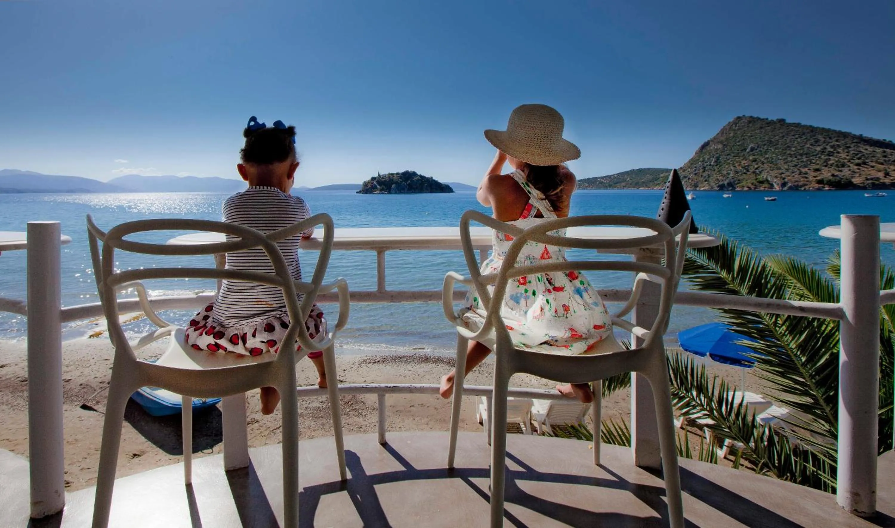 People in Nelly's Apartments