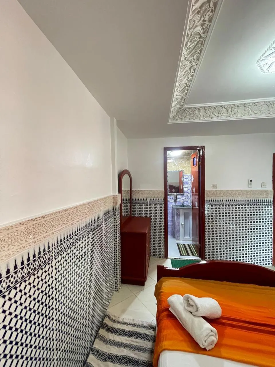 Bathroom, Bed in La Casa Espanyola