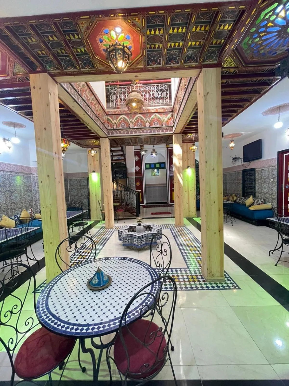 Property building in La Casa Espanyola