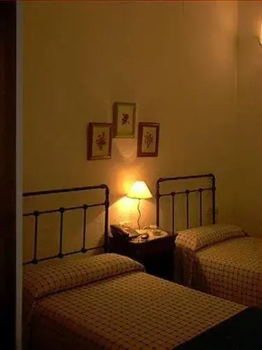 Double or Twin Room - single occupancy in Plaza Chica Double or Twin Room - single occupancy in Plaza Chica