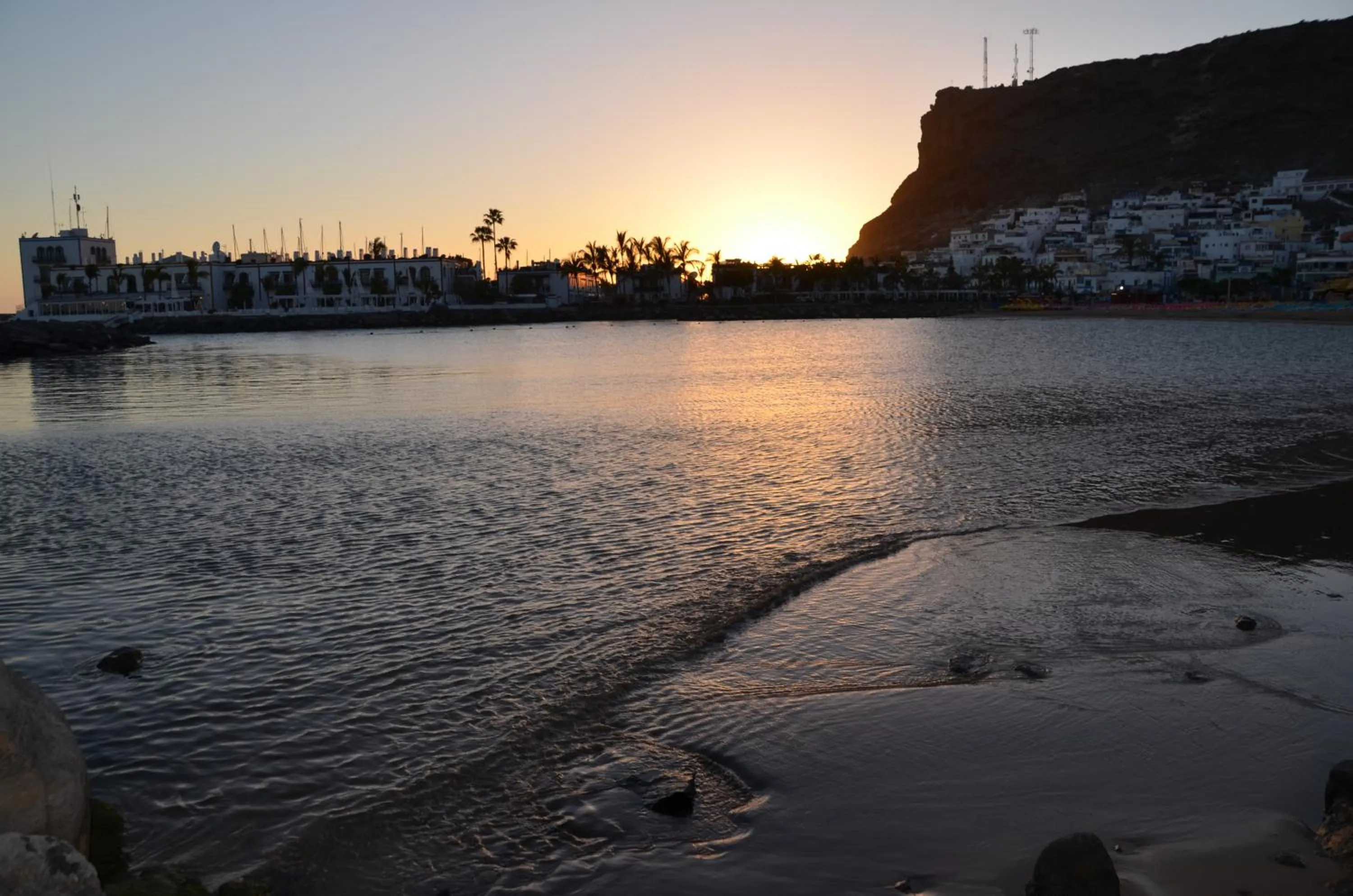 Spring in Pensión Playa