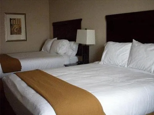 Bed in Holiday Inn Express Hotel and Suites Kingsville by IHG