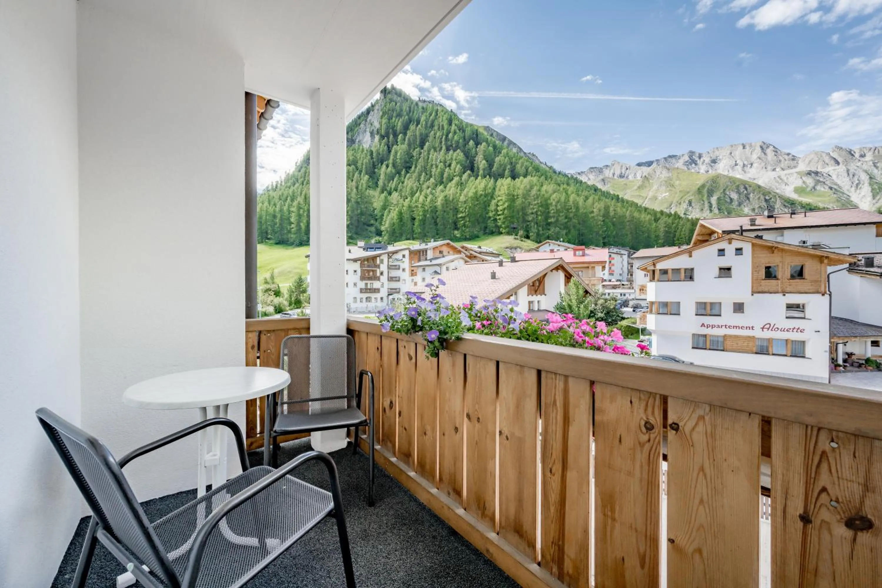 Mountain view in Hotel Nevada