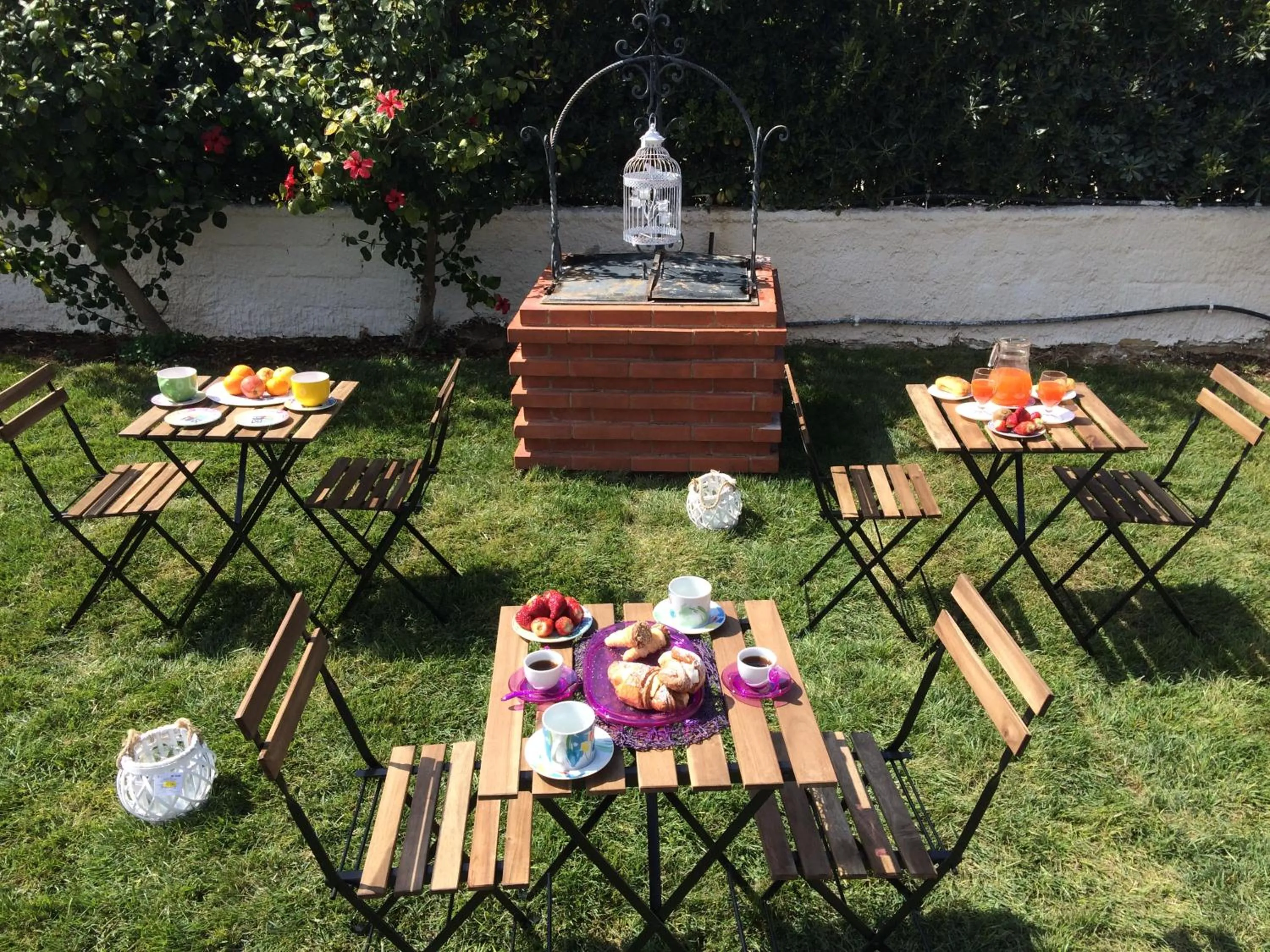 Garden in Villa Anna B&B