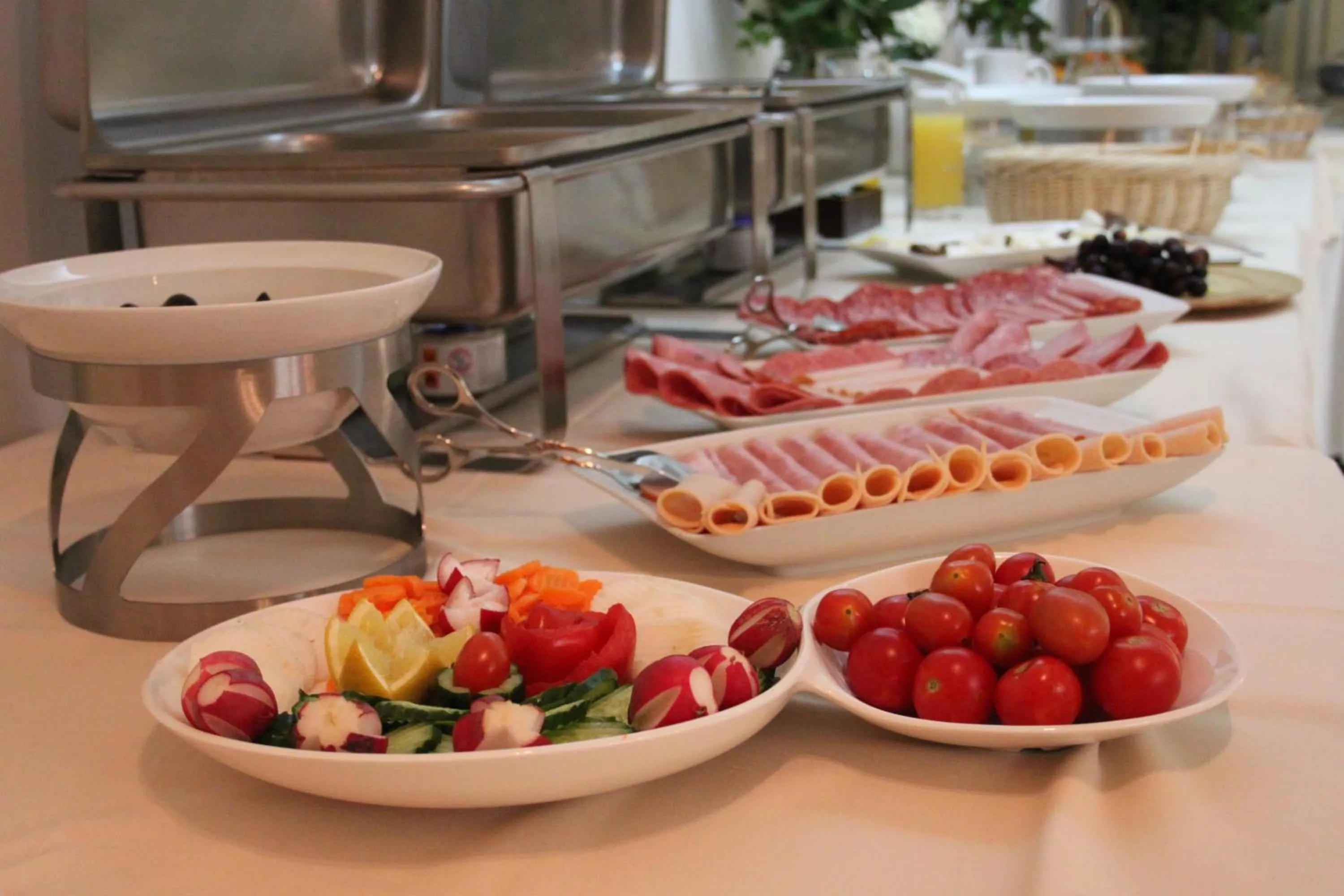 Food and drinks in Achillion Hotel