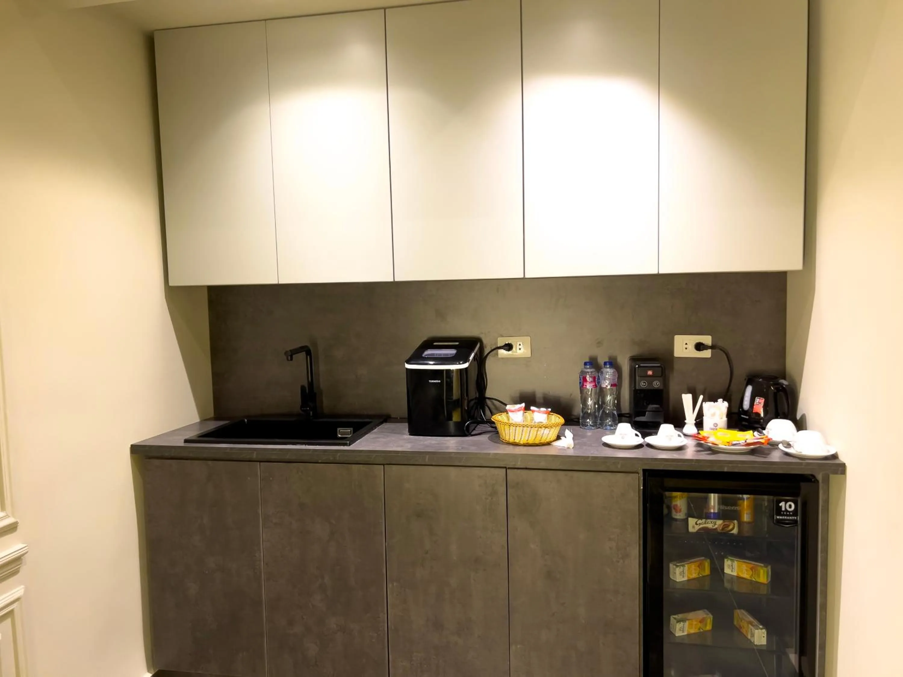 Kitchen or kitchenette in Eastern Al Montazah Hotel