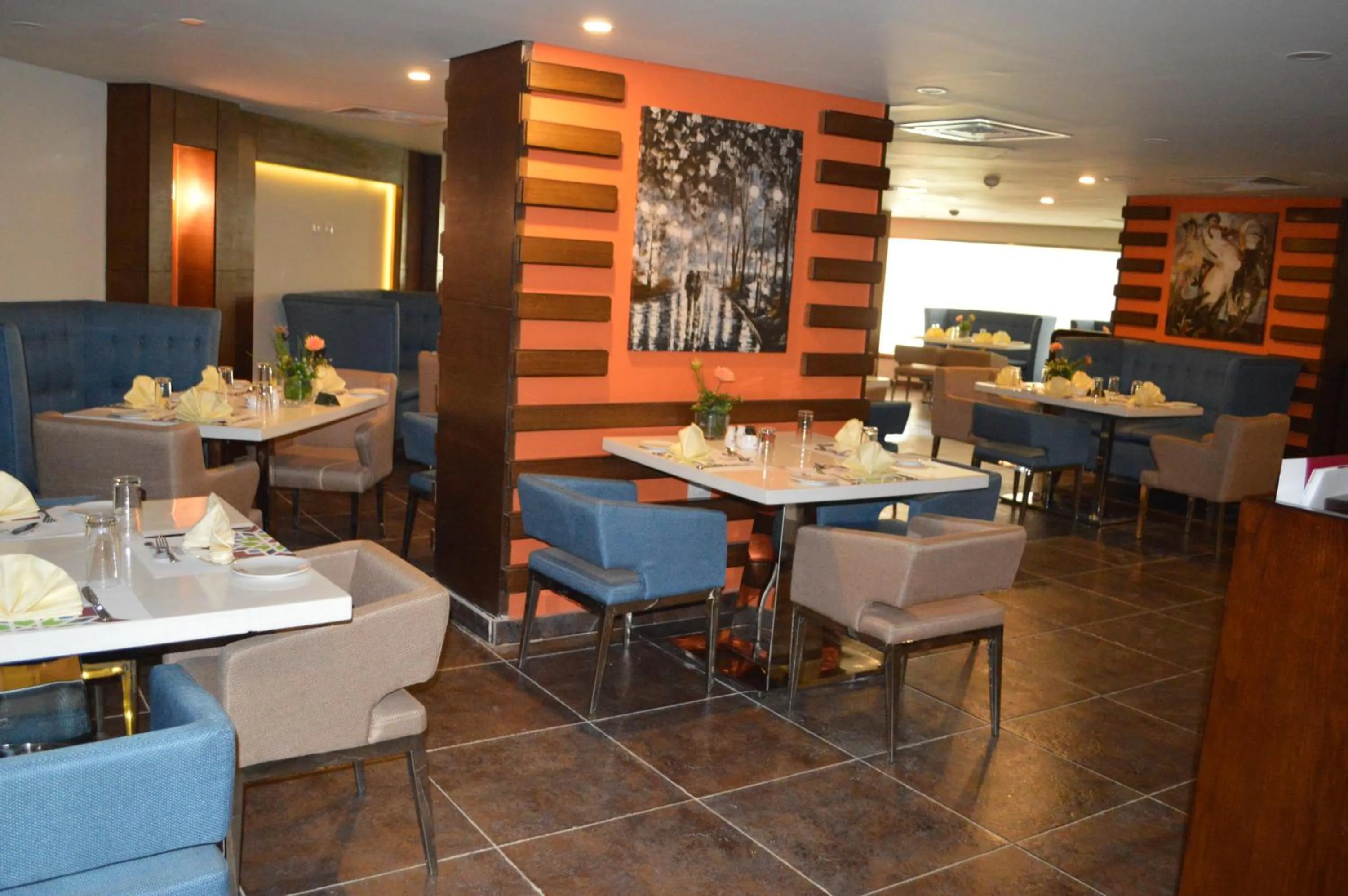 Restaurant/places to eat in Eastern Al Montazah Hotel