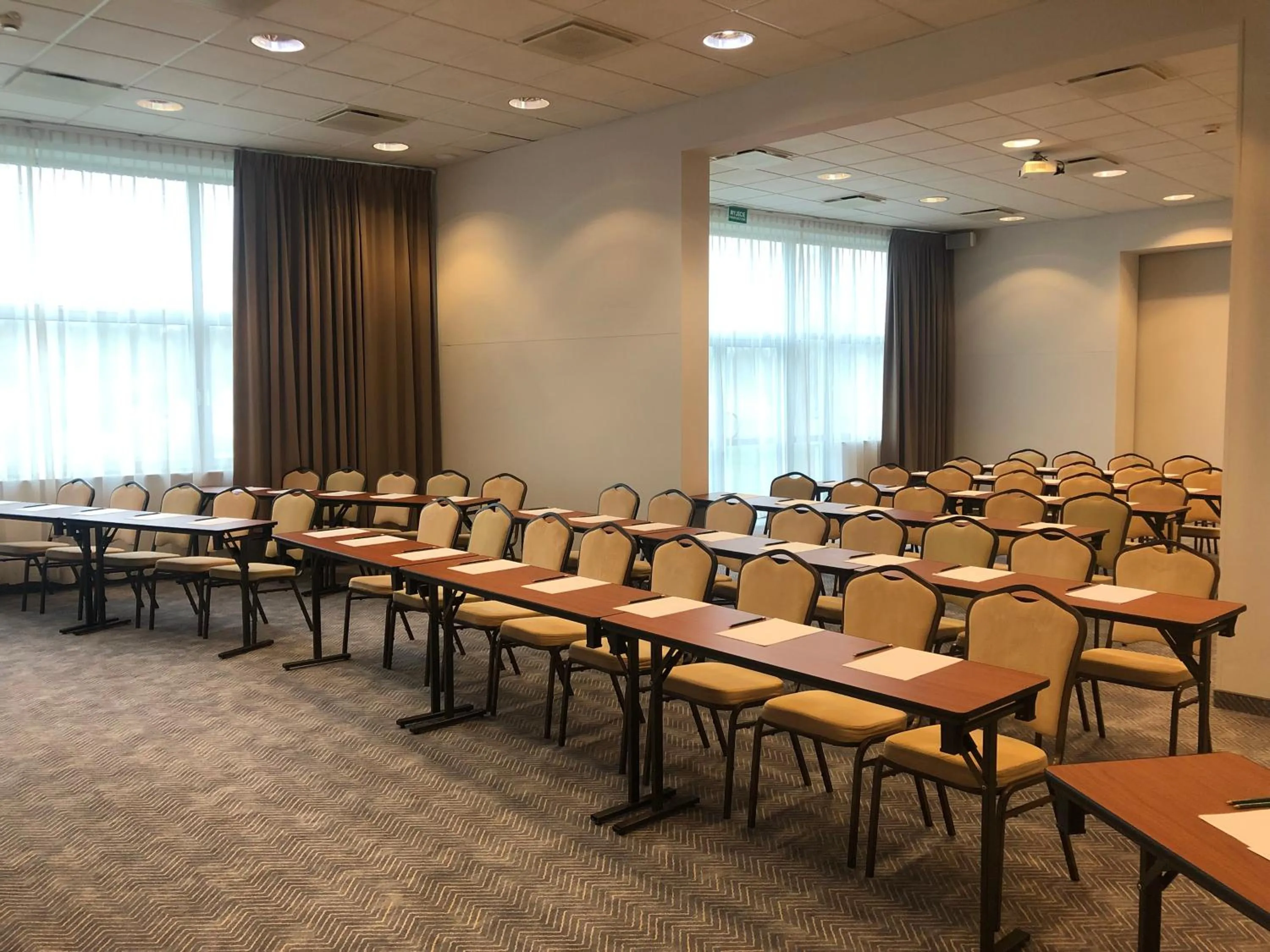 Meeting/conference room in Hotel Victor Pruszków DeSilva