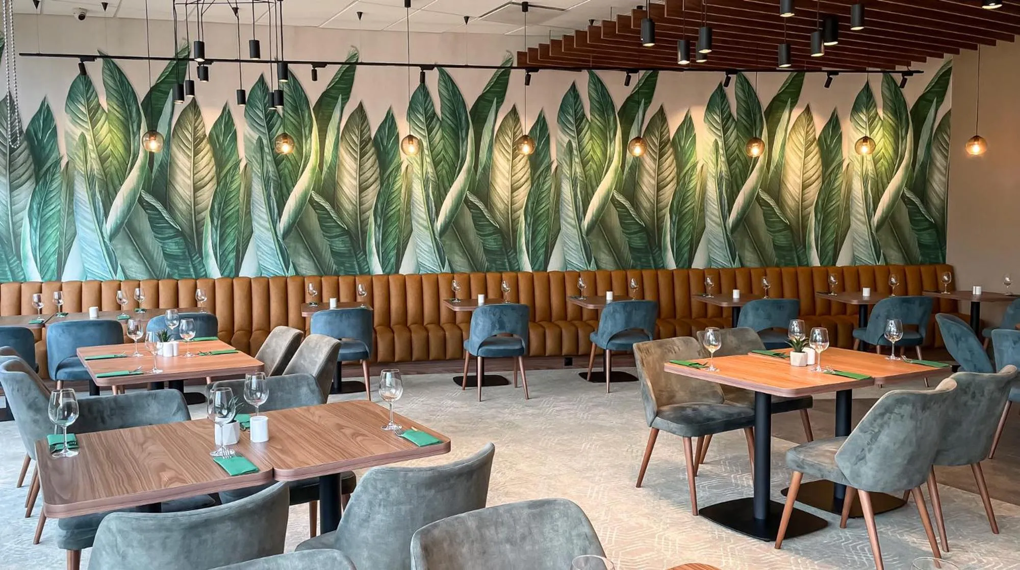 Restaurant/places to eat in Hotel Victor Pruszków DeSilva