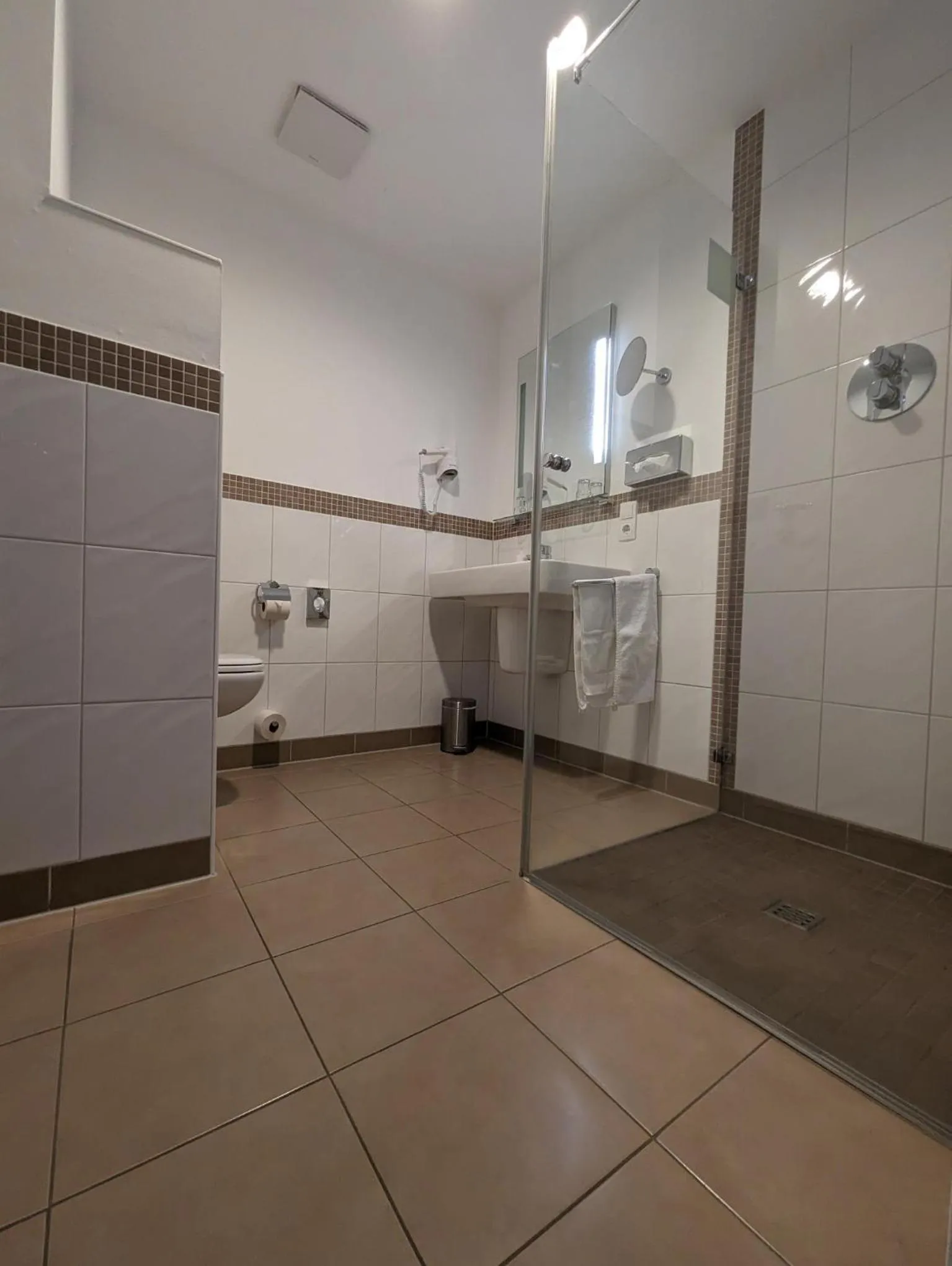 Bathroom in Burghotel Haselünne