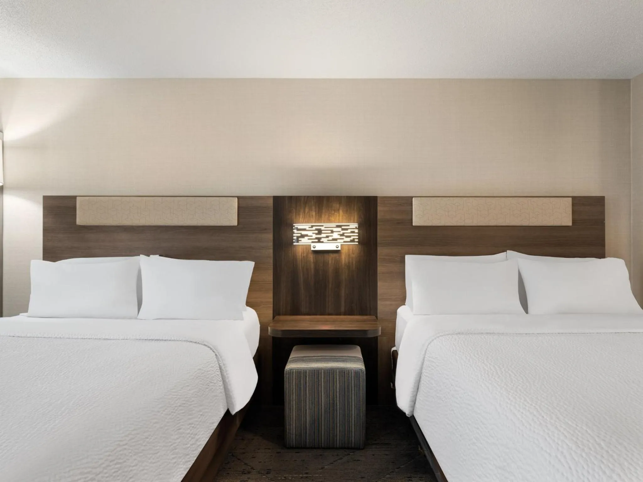 Photo of the whole room, Bed in Holiday Inn Express Meadville (I-79 Exit 147a) by IHG