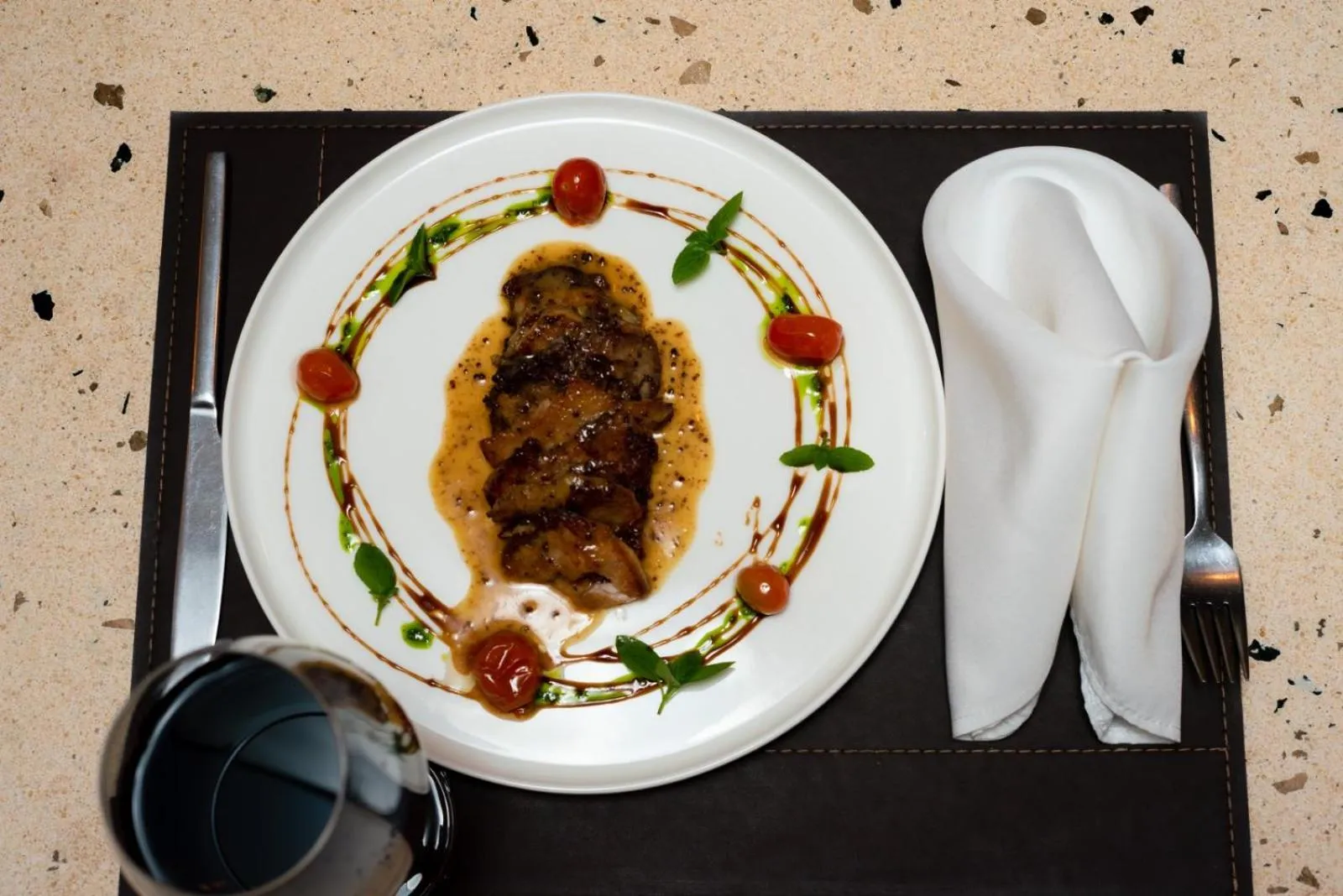 Food and drinks in La Reserva Virgin Lodge