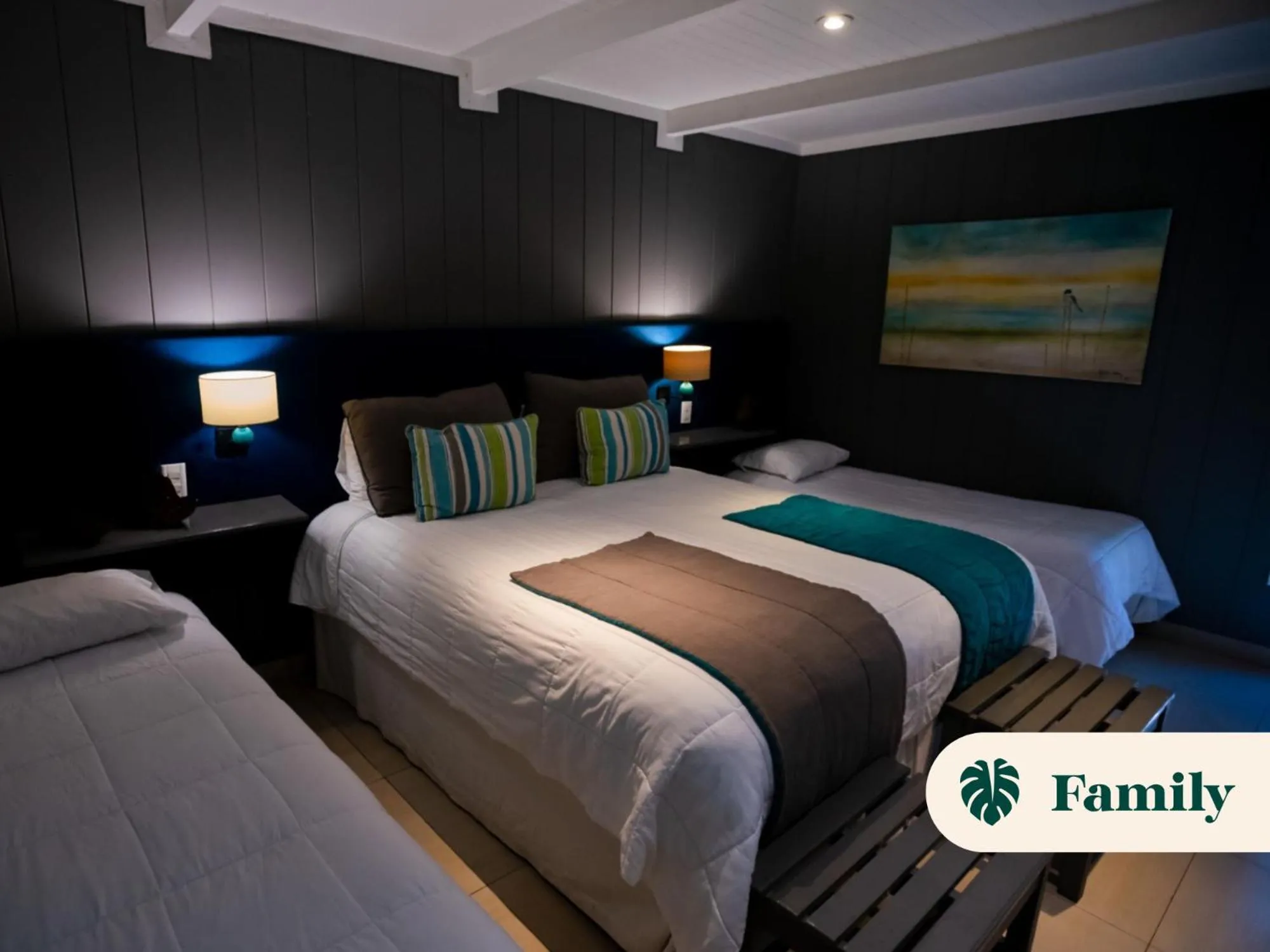 Photo of the whole room, Bed in La Reserva Virgin Lodge