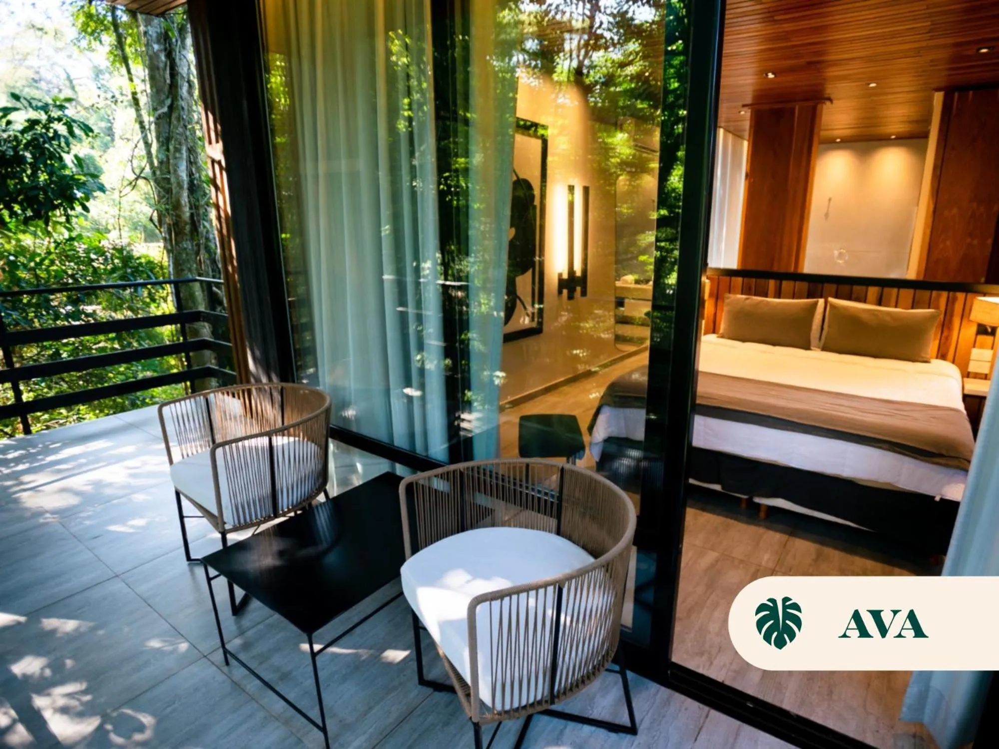 Balcony/Terrace, Bed in La Reserva Virgin Lodge