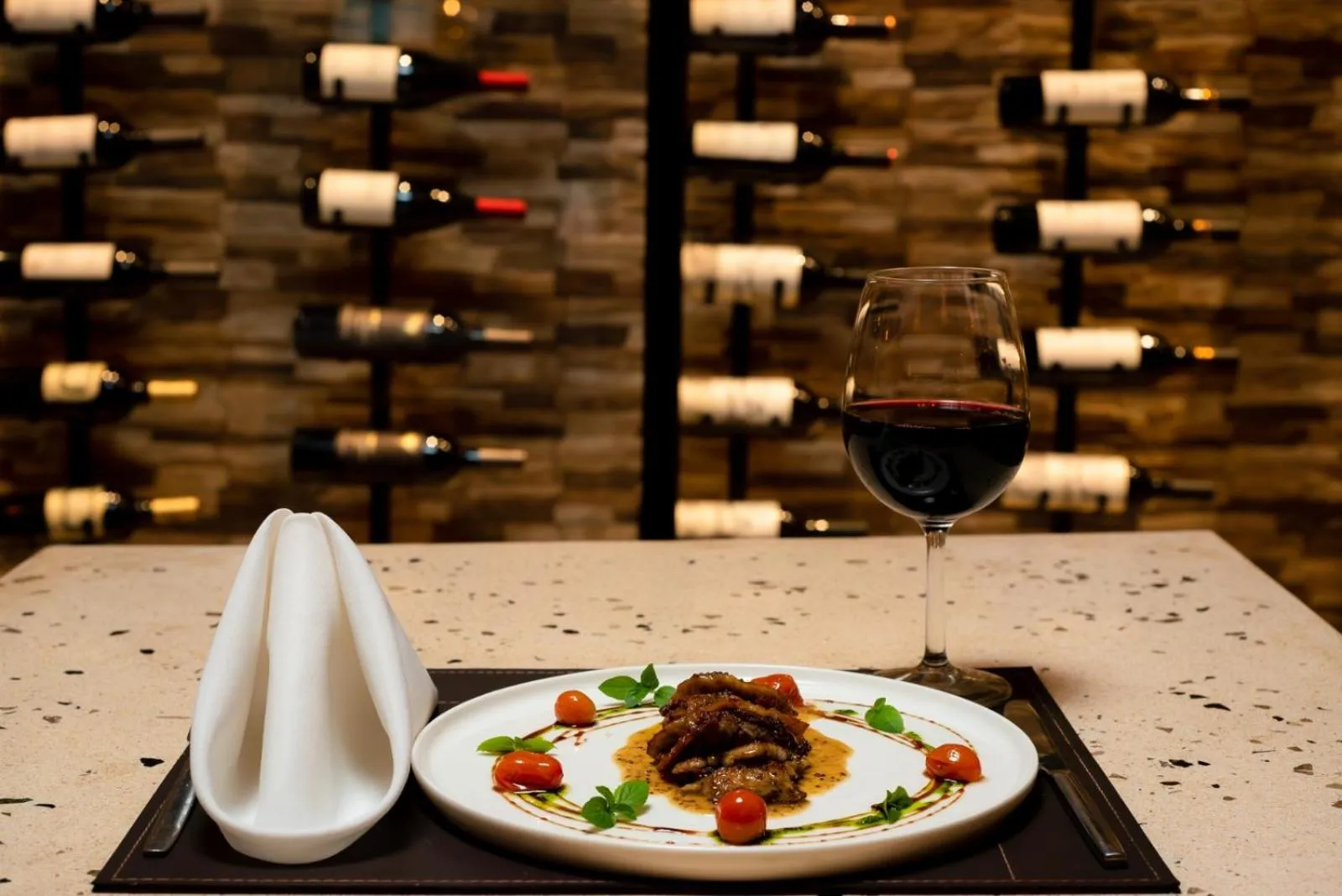 Restaurant/places to eat in La Reserva Virgin Lodge