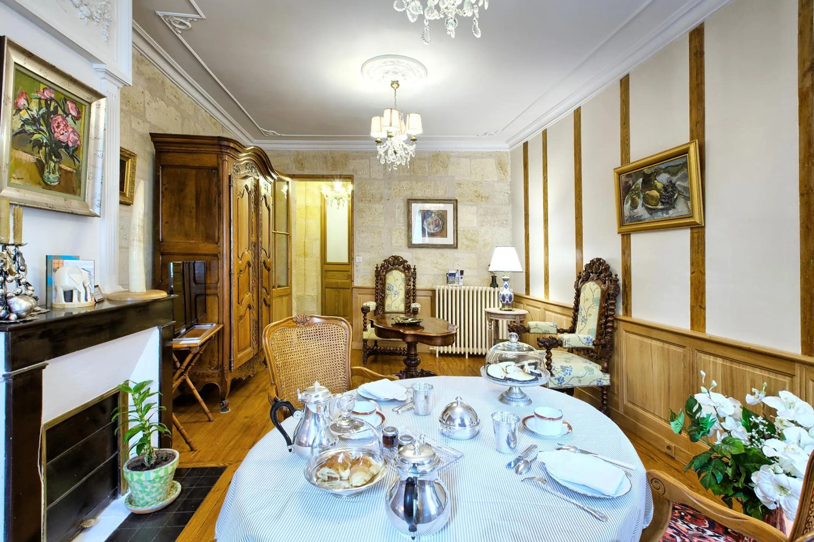 Living room in Le Clos De Saint Seurin