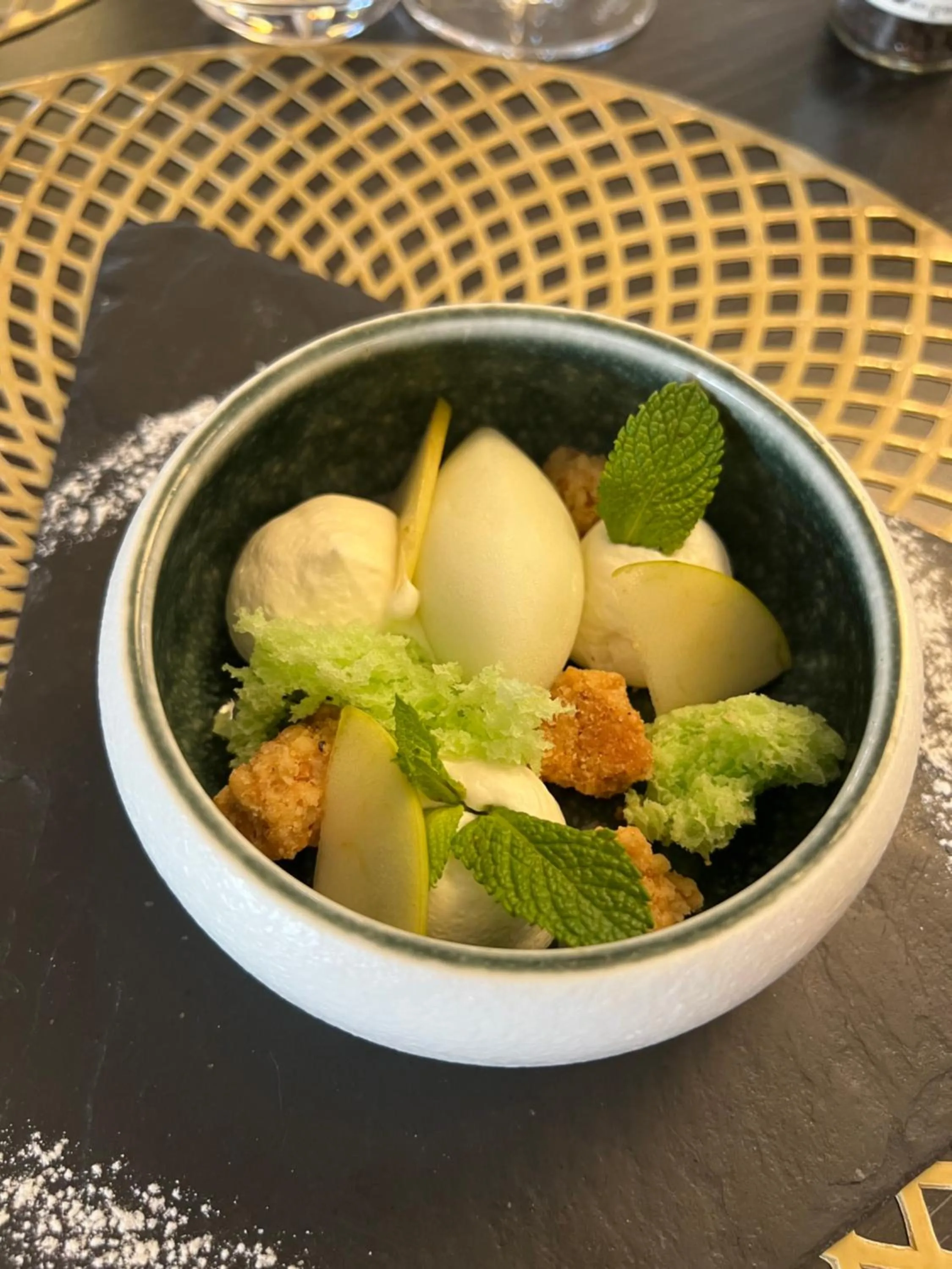 Restaurant/places to eat in La glycine hotel, spa et bien-être