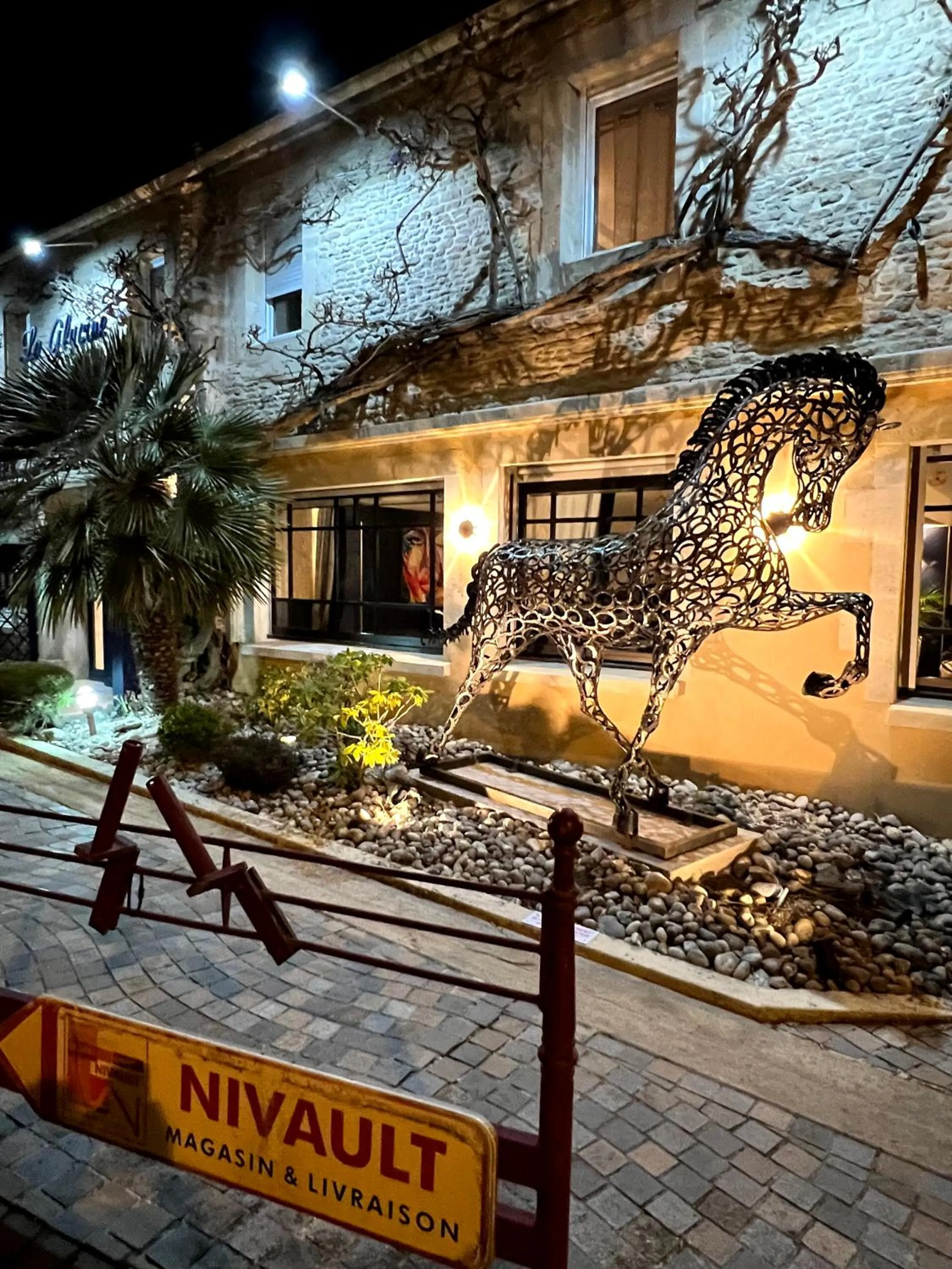 Property building in La glycine hotel, spa et bien-être