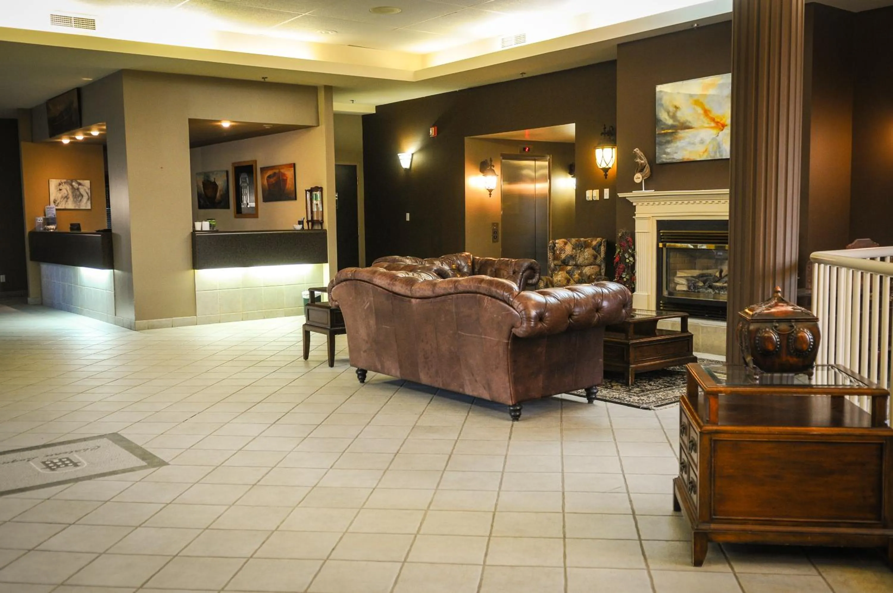 Lobby or reception in Château Logue Hotel