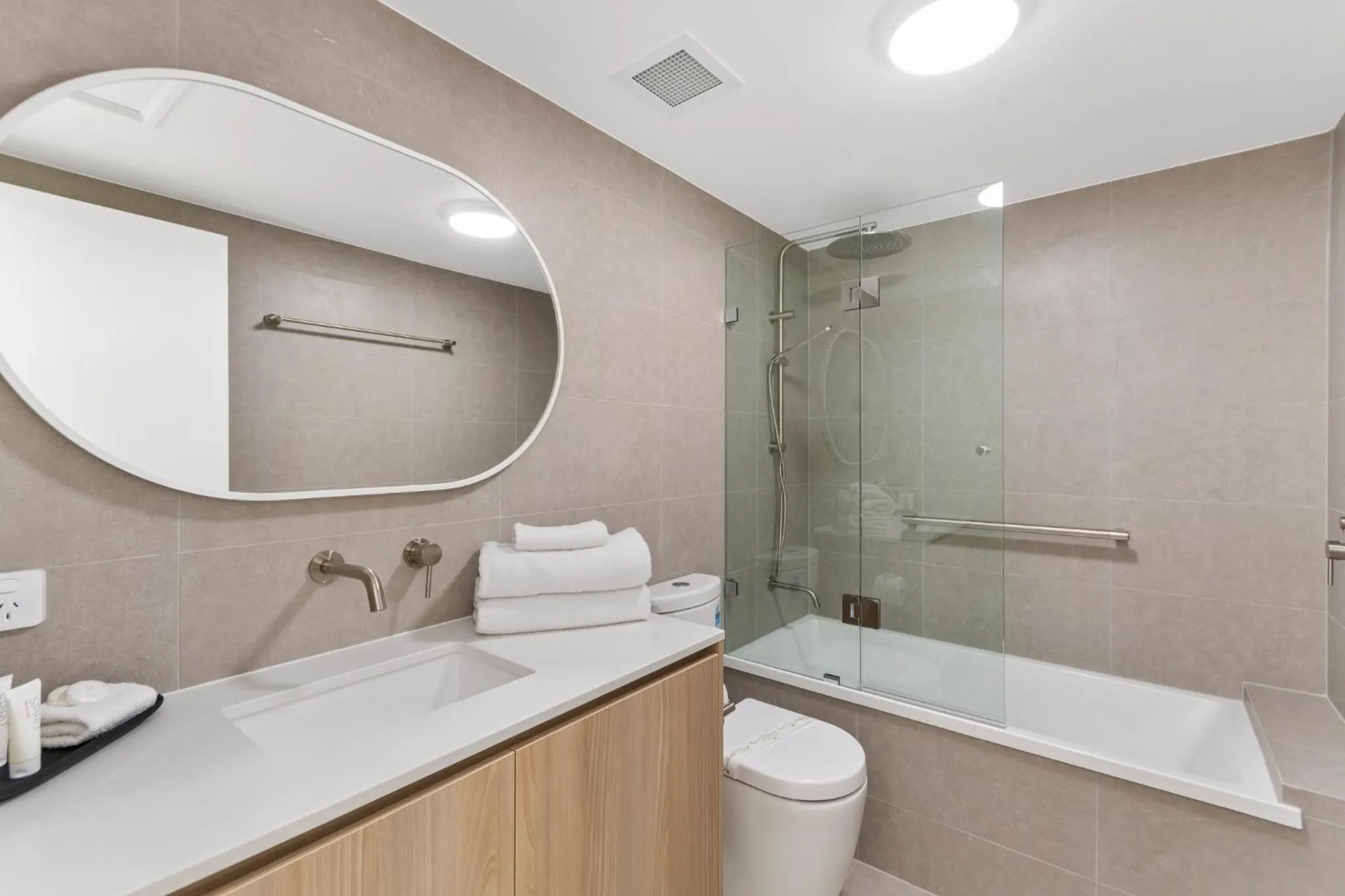 Bathroom in Mariners North Holiday Apartments