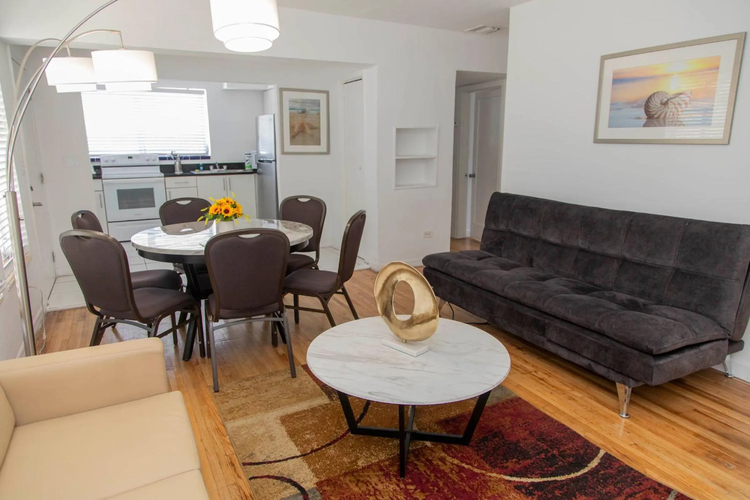 Living room in Beach Place Hotel