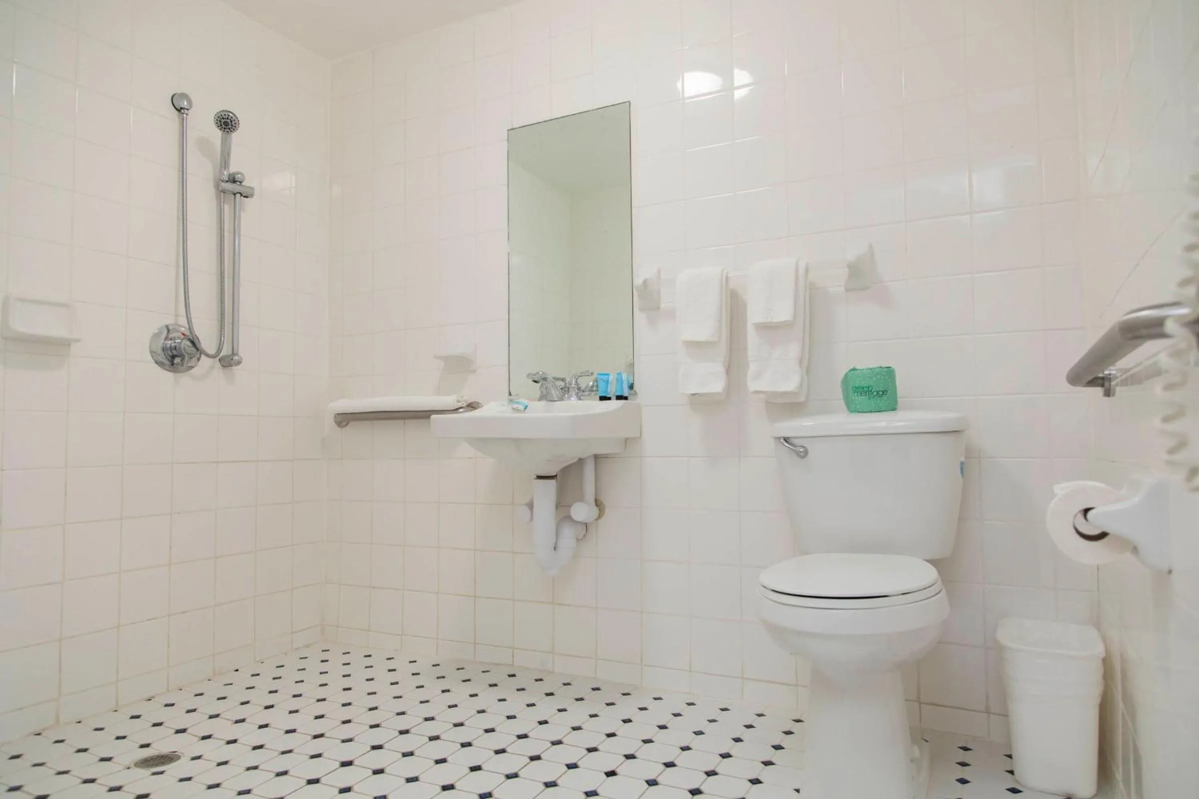 Bathroom in Beach Place Hotel