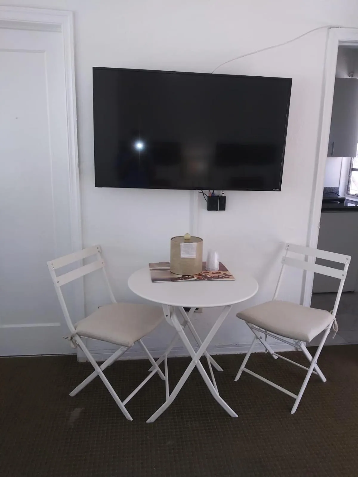 Seating area in Beach Place Hotel