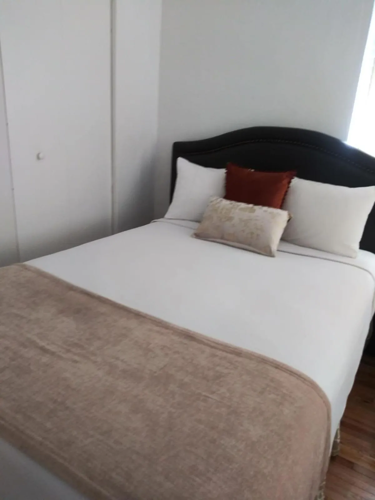 Bed in Beach Place Hotel