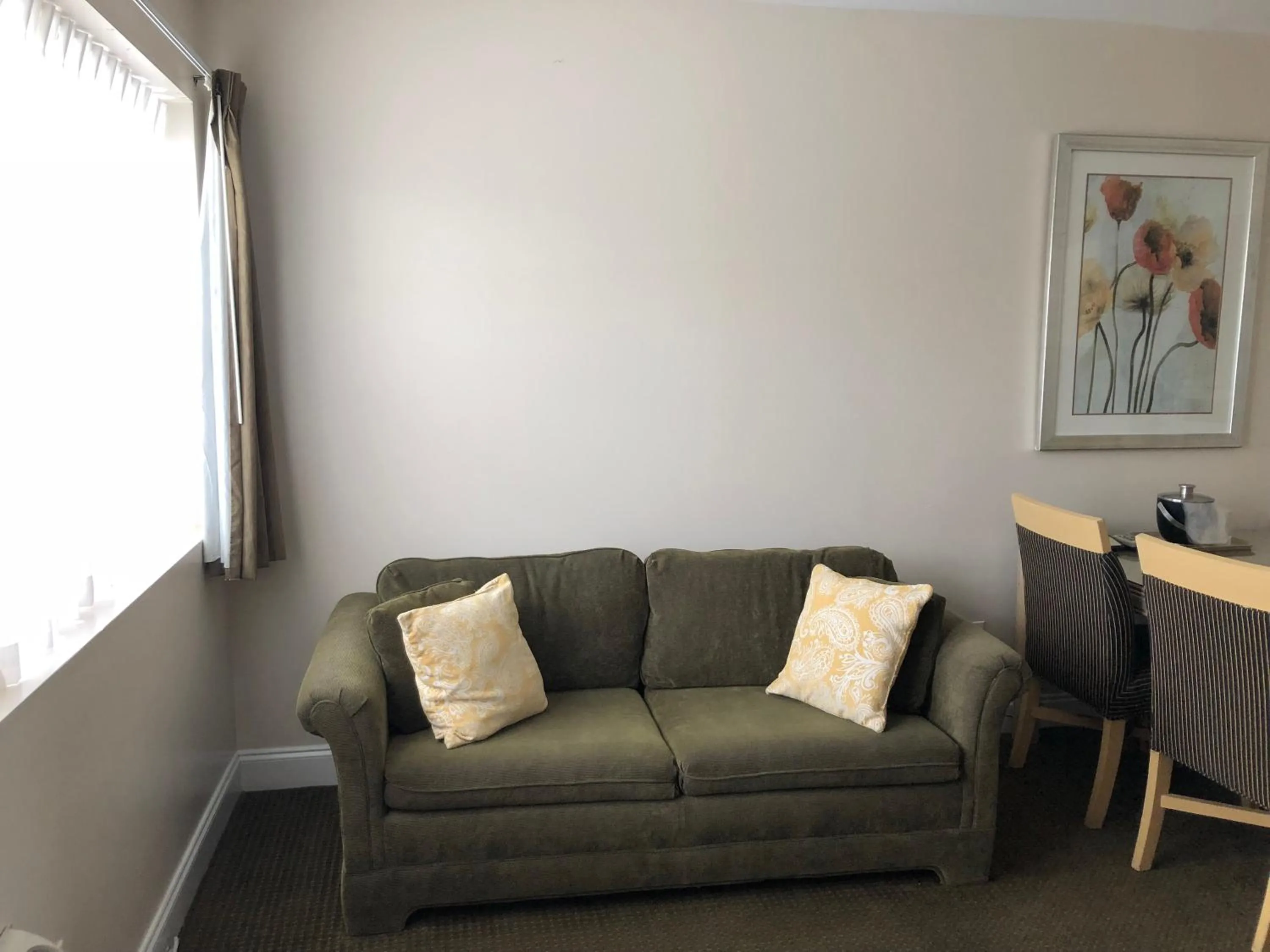 Living room in Beach Place Hotel